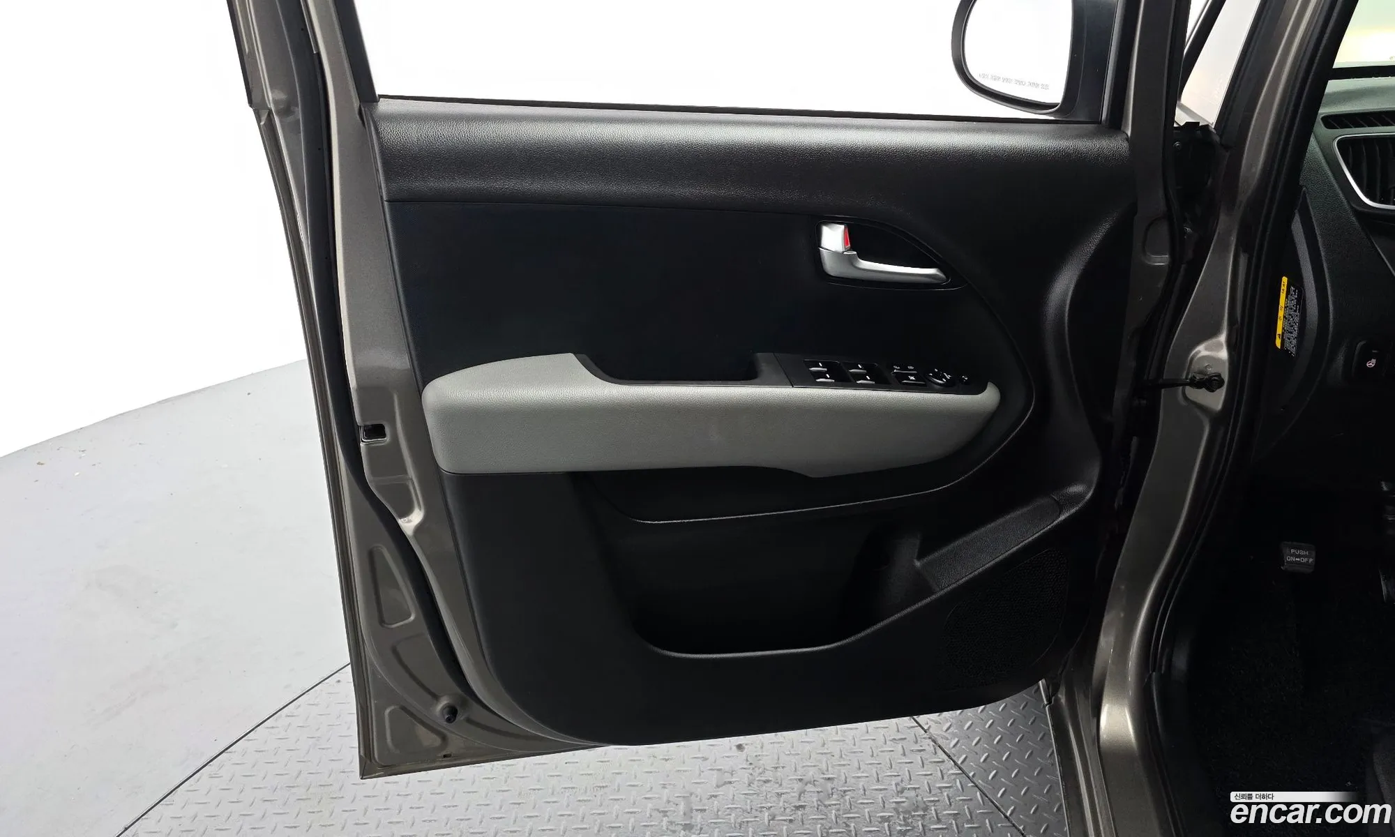 Kia Ray 2021 KNACJ811BMT264975 — 18
