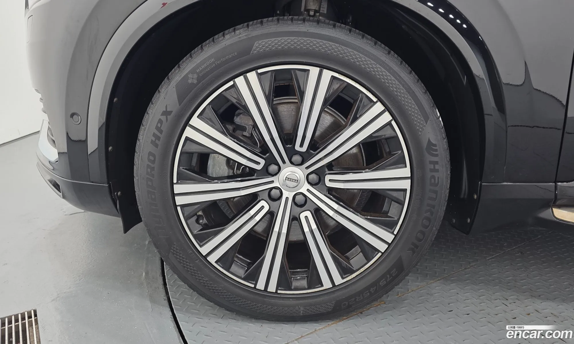 Volvo XC90 2020 YV1LFBR0DL1589435 — 2