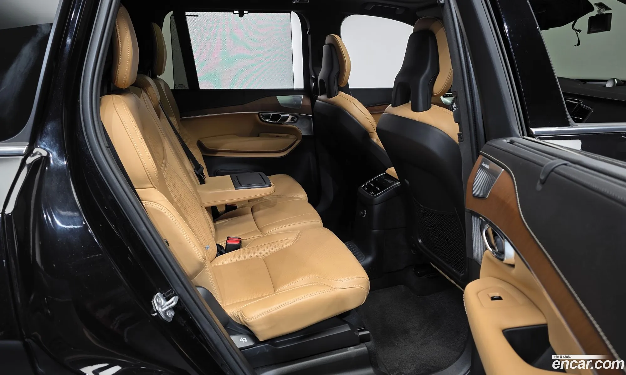 Volvo XC90 2020 YV1LFBR0DL1589435 — 18