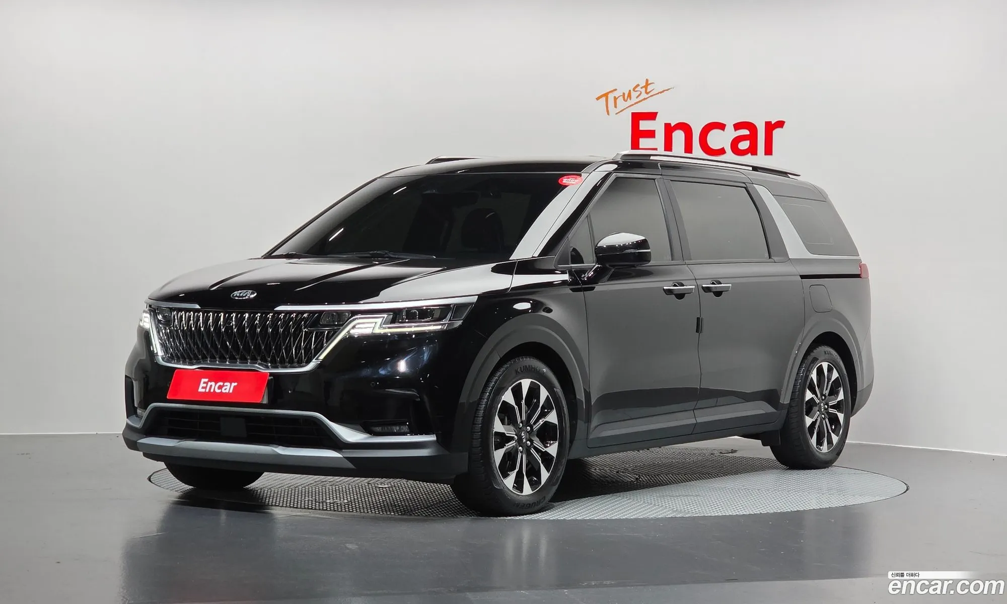 Kia Carnival 2021 — 9