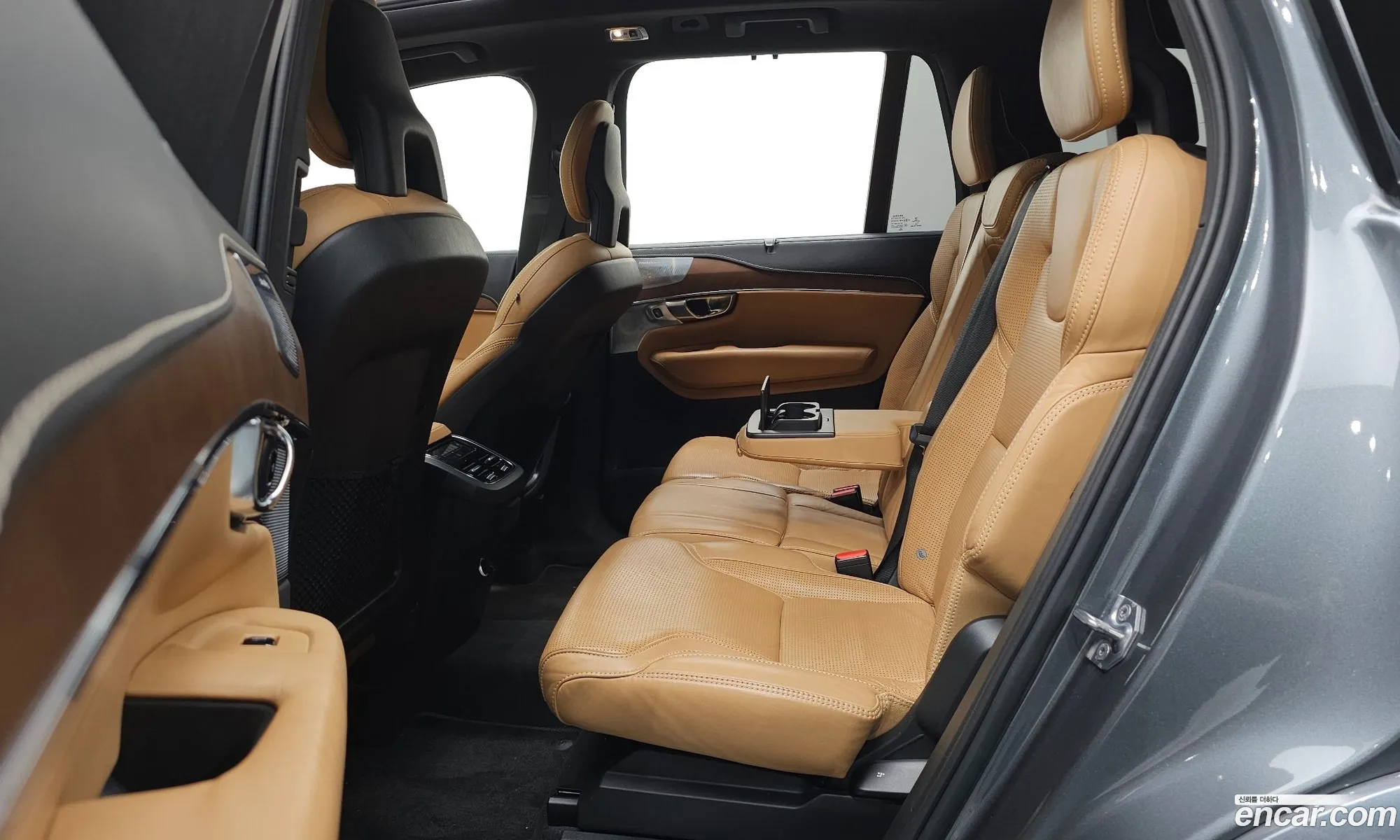 Volvo XC90 2017 YV1LF68ACJ1323341 — 14
