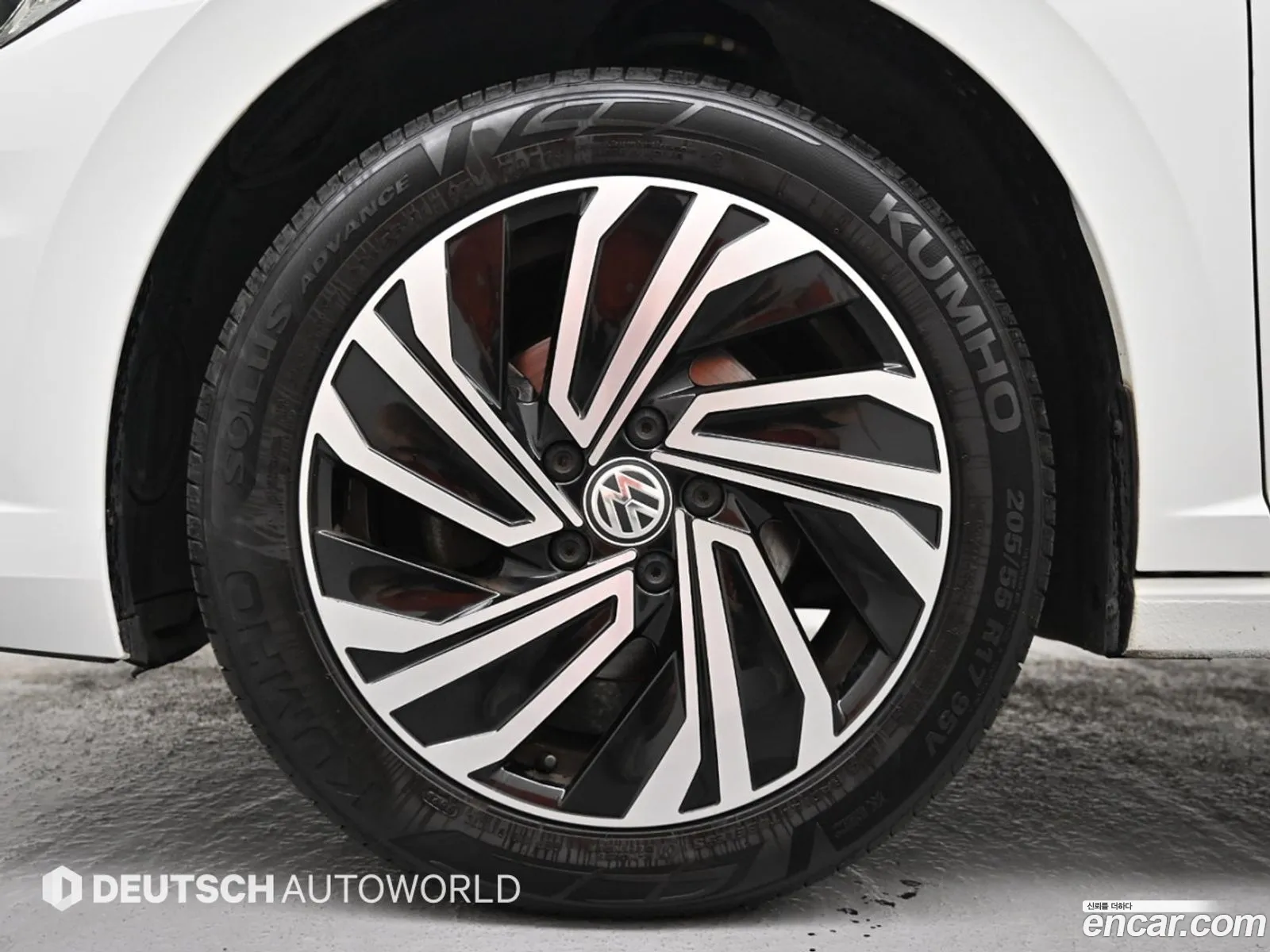 Volkswagen Jetta 7th Gen 2021 — 17