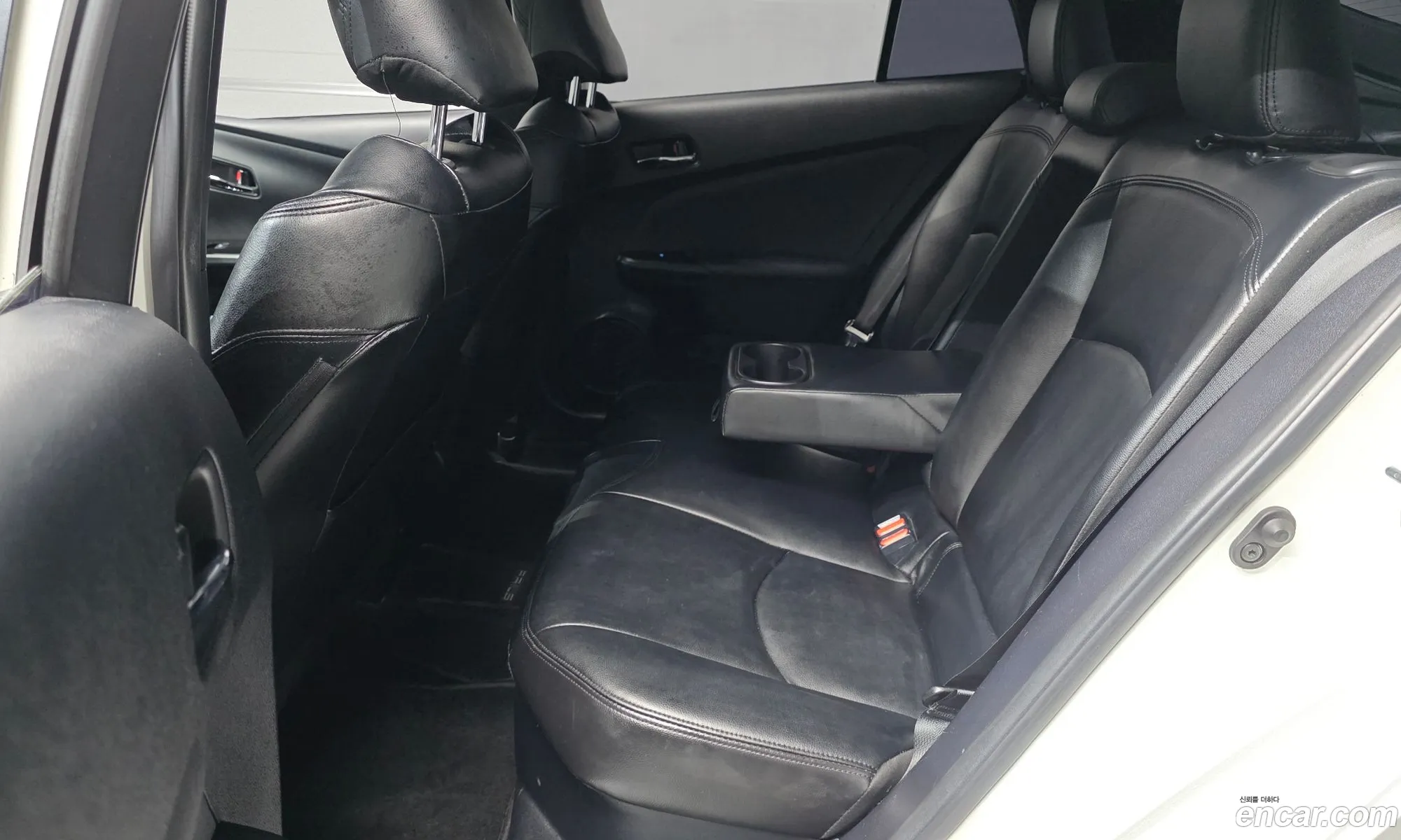 Toyota Prius 2017 JTDKBRFU6H3545891 — 18