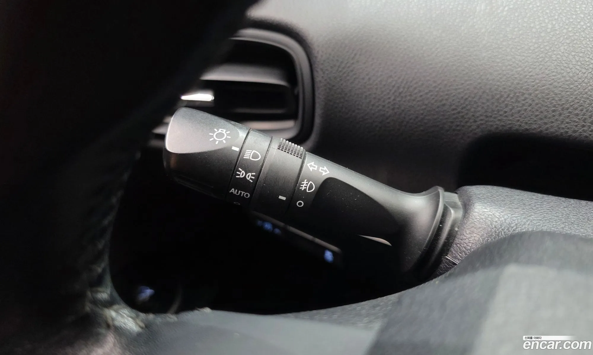 Toyota Prius 2017 JTDKBRFU6H3545891 — 12
