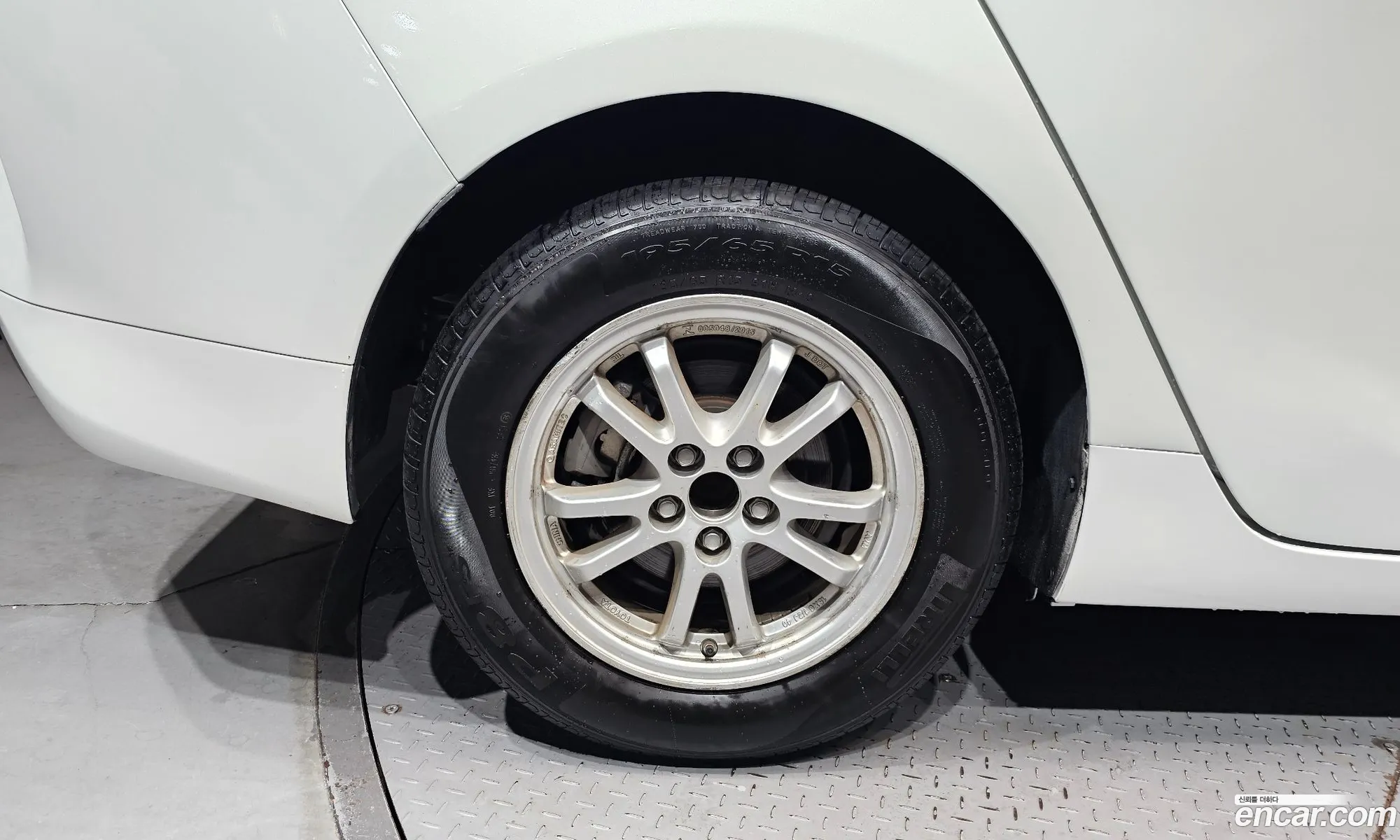 Toyota Prius 2017 JTDKBRFU6H3545891 — 16