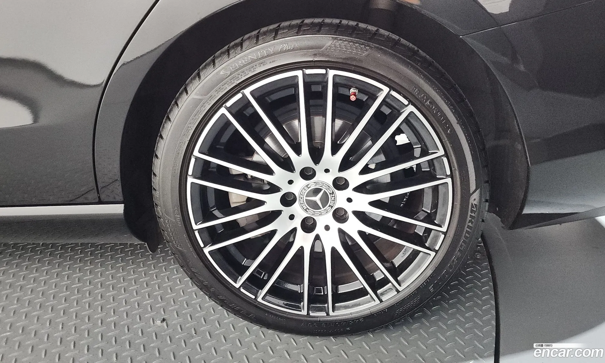 Mercedes-Benz C-Class W206 2024 — 32