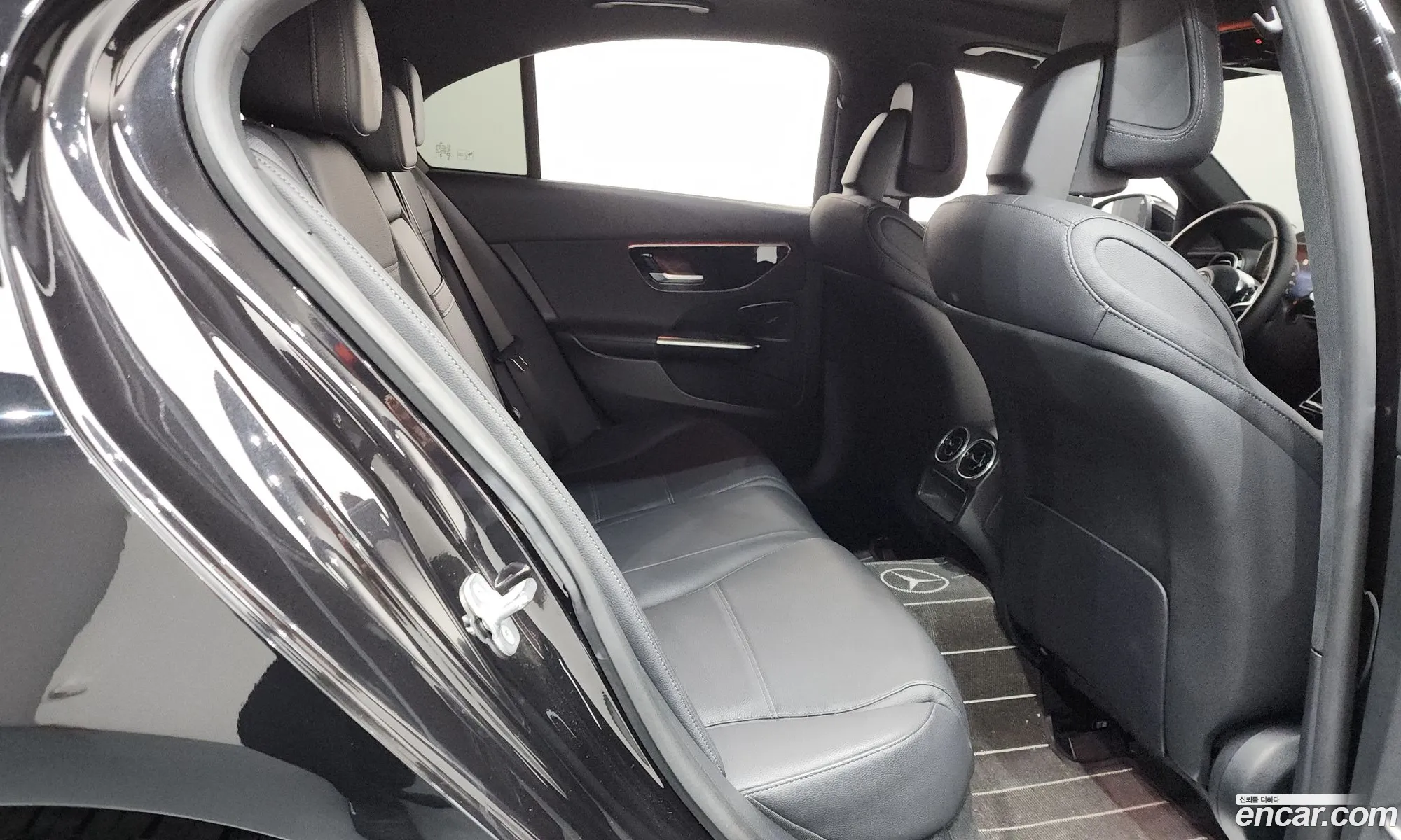 Mercedes-Benz C-Class W206 2024 — 26