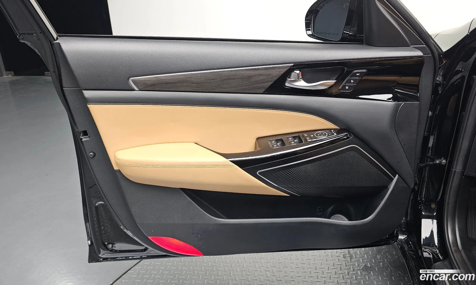 Kia K7 Premier 2019 — 30