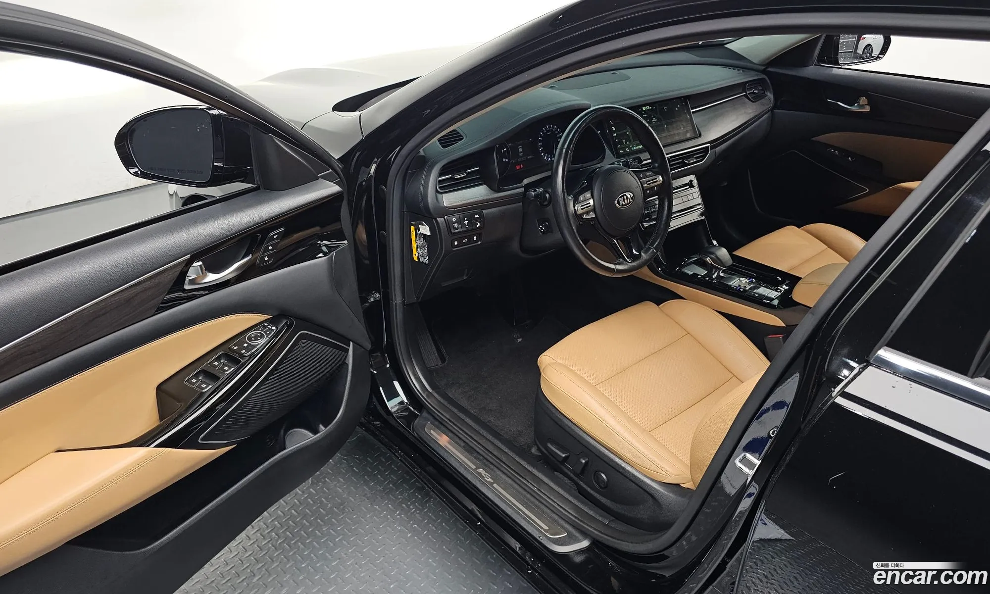 Kia K7 Premier 2019 — 11