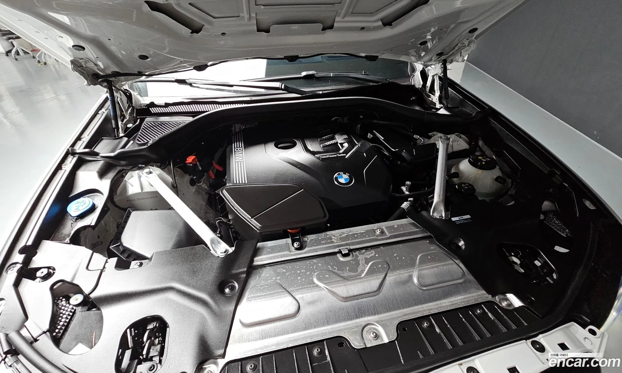 BMW X4 2025 WBA21DT09S9127091 — 30
