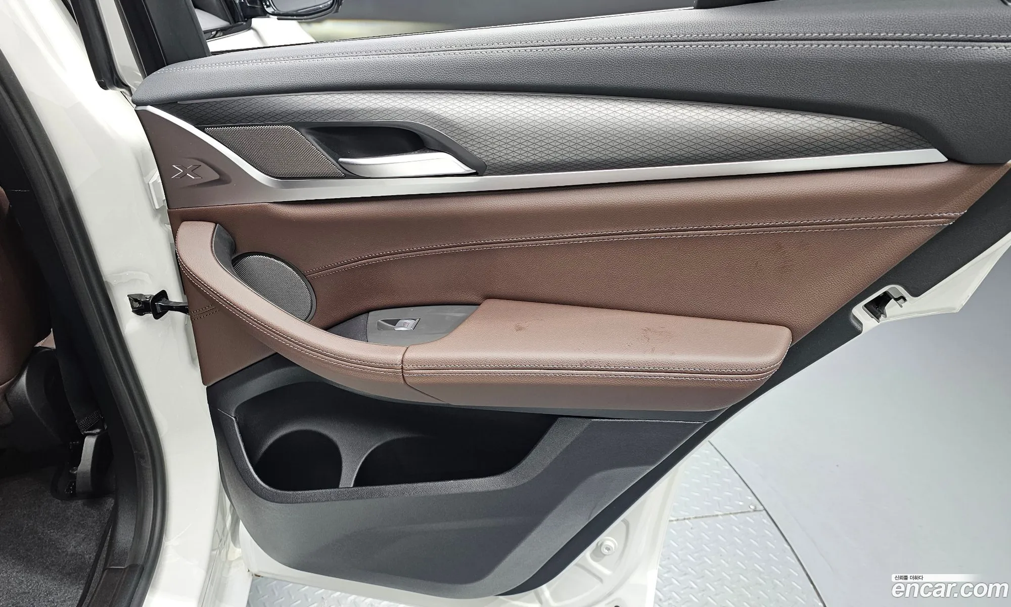BMW X4 2025 WBA21DT09S9127091 — 17