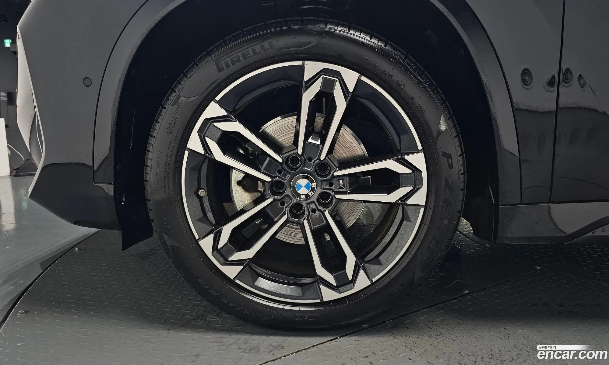 BMW X1 2025 WBA51EE03S5199248 — 27