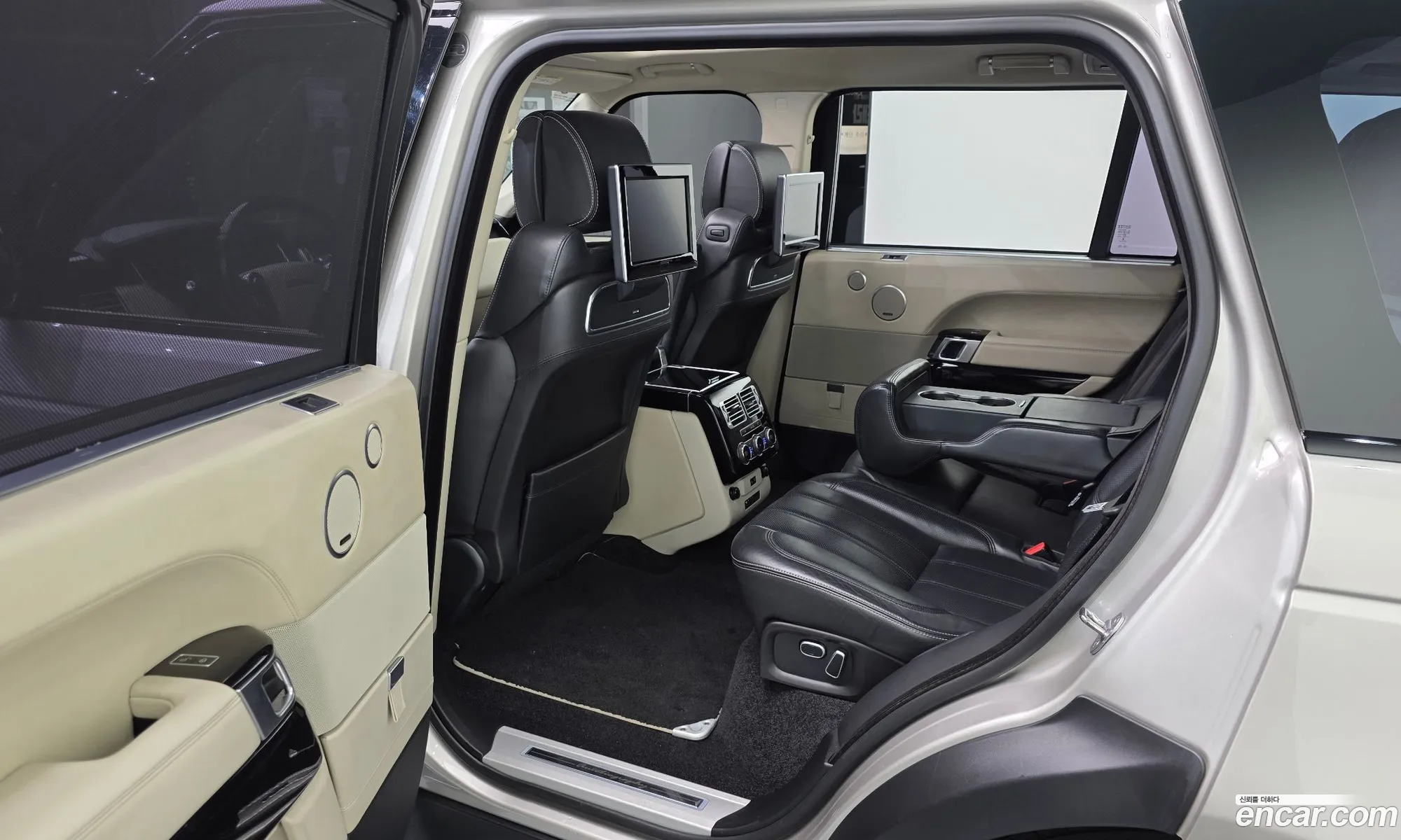 Land Rover Range Rover 2015 SALGA3JF3FA205274 — 12