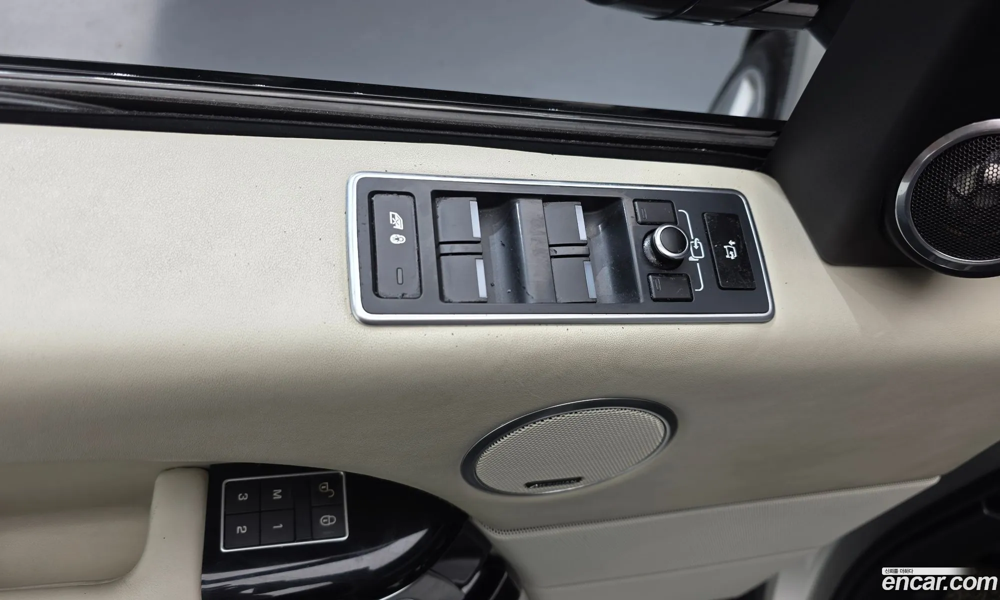 Land Rover Range Rover 2015 SALGA3JF3FA205274 — 19