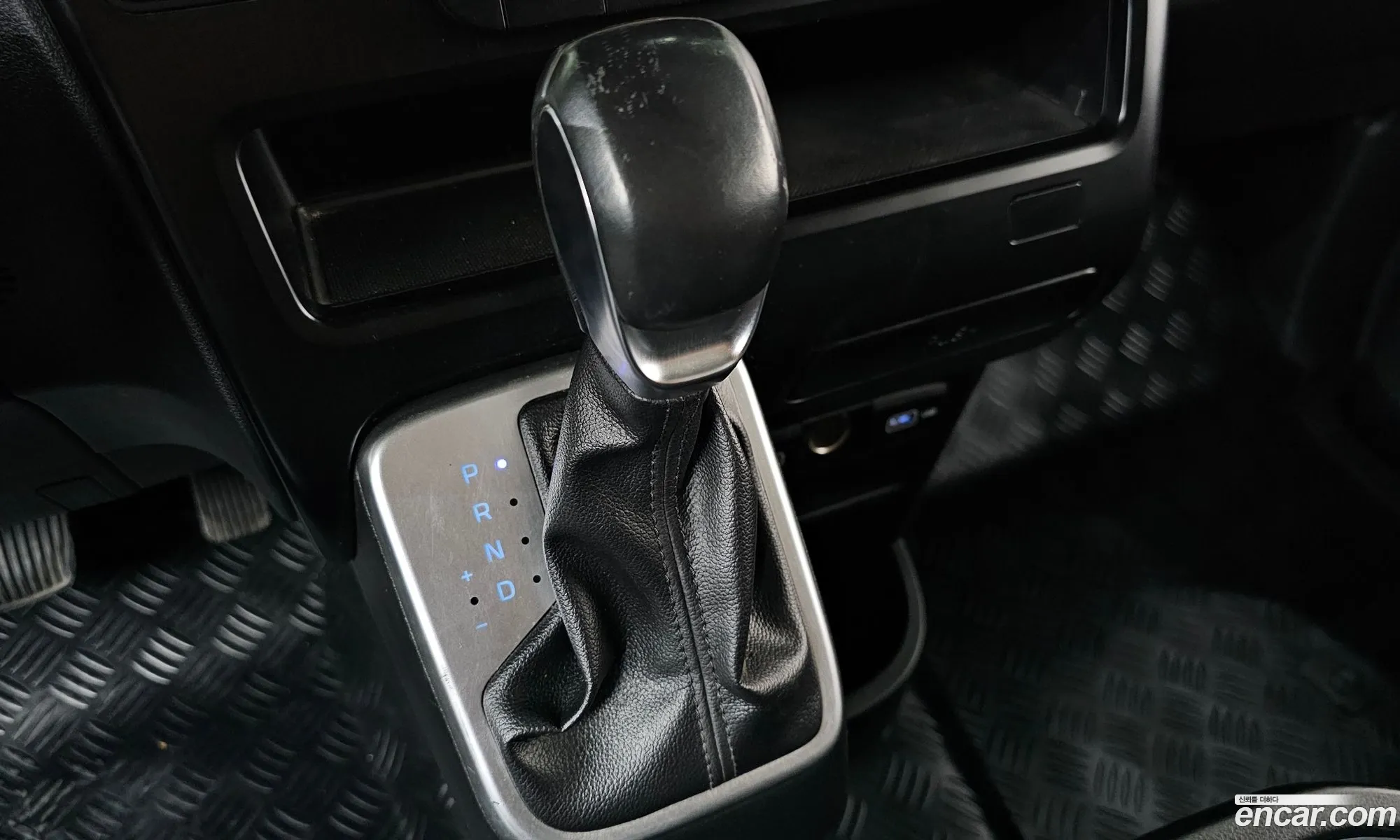 Hyundai Staria 2021 — 23