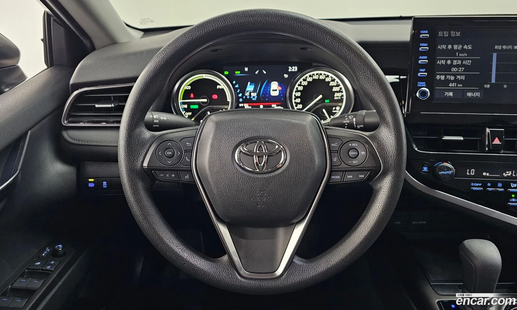Toyota Camry 2023 — 5