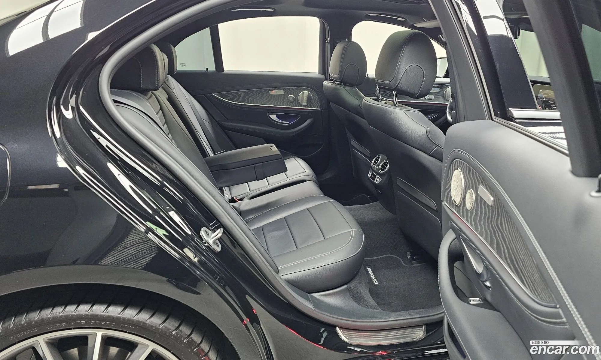 Mercedes-Benz E-Class W213 2022 — 16