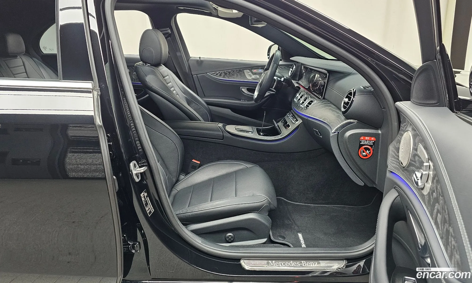 Mercedes-Benz E-Class W213 2022 — 27