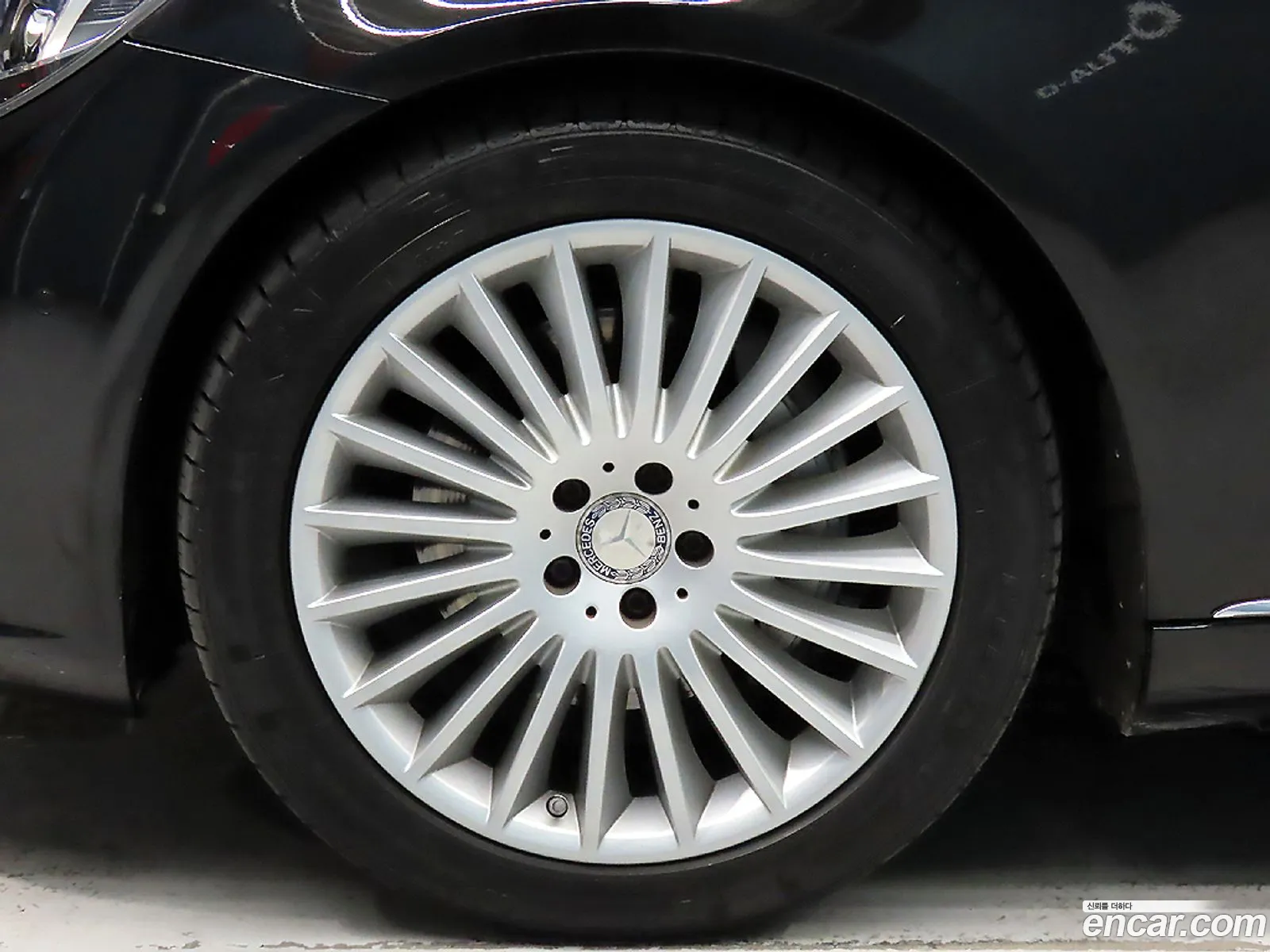 Mercedes-Benz S-Class W222 2016 — 18
