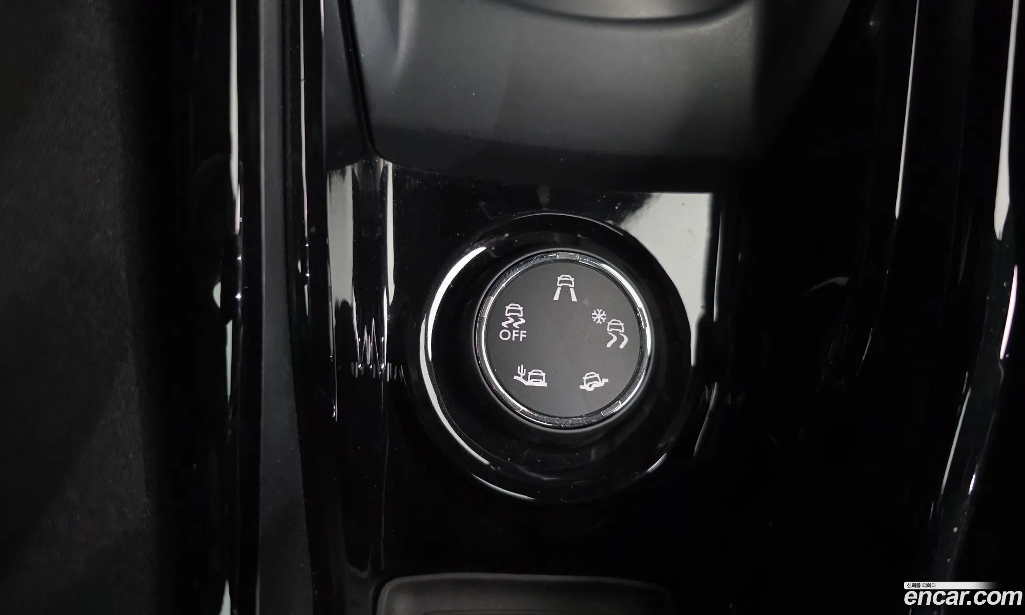 Peugeot 2008 2017 VF3CUBHYMHY002853 — 16