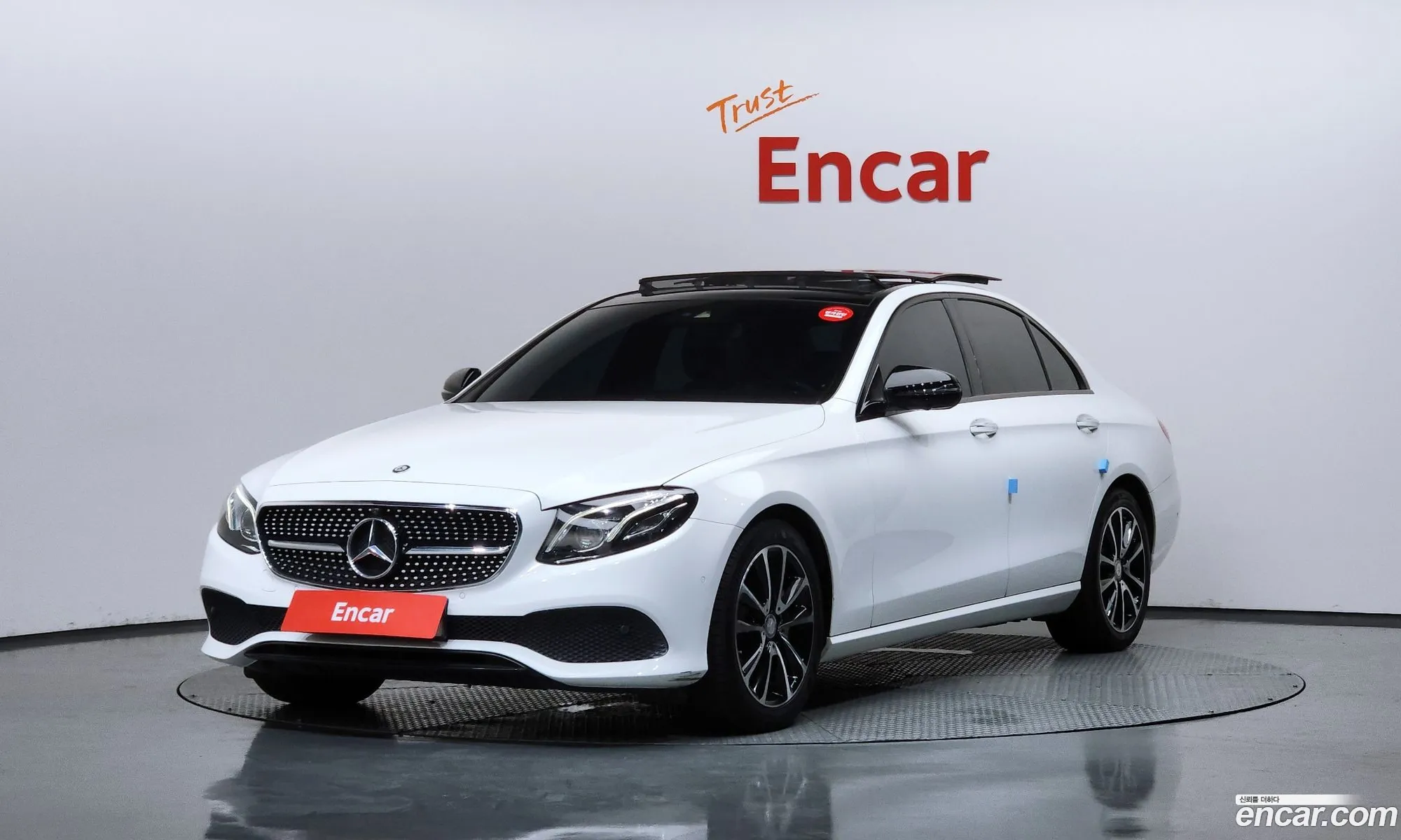 Mercedes-Benz E-Class W213 2016 WDDZF4JB7HA071446 — 17