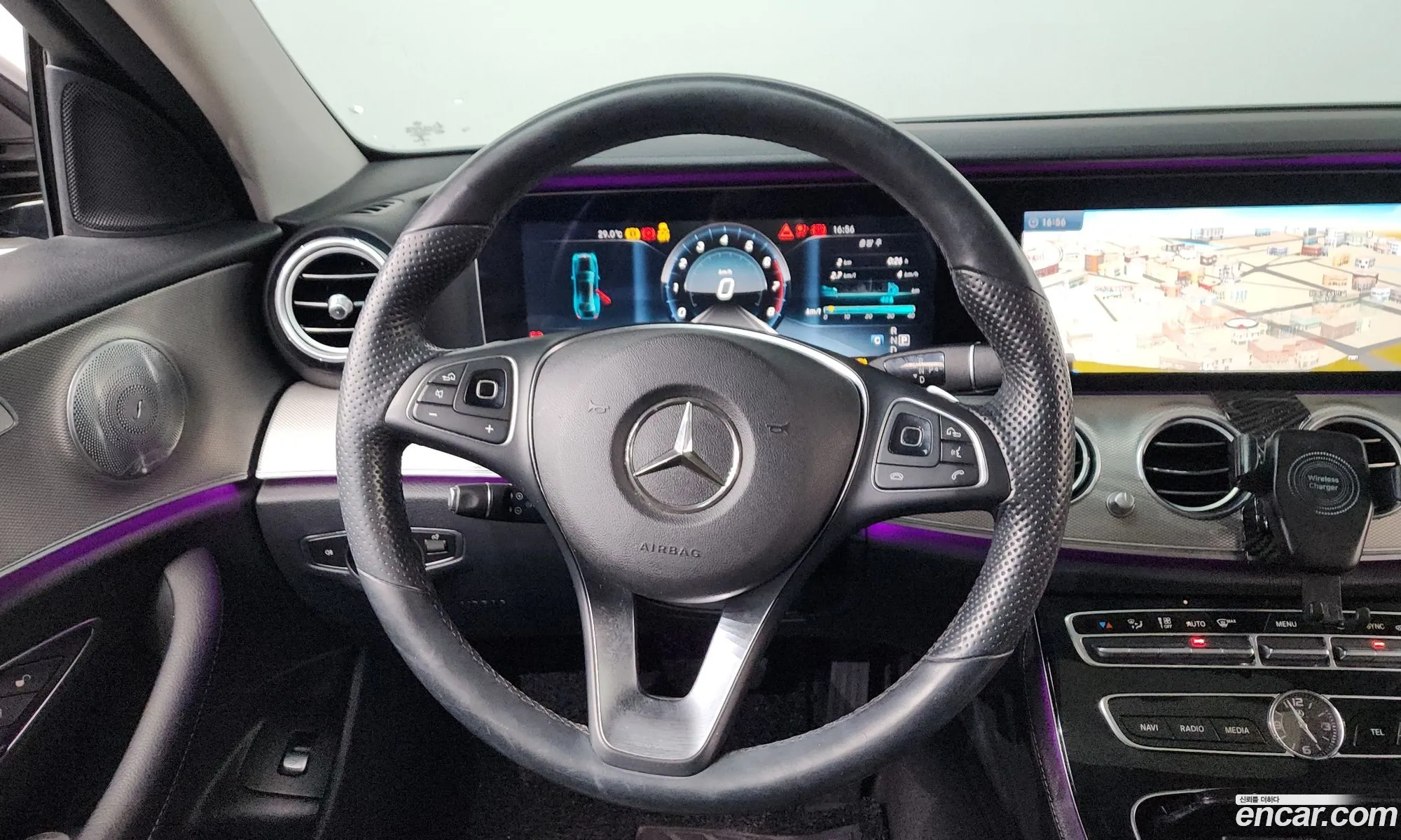 Mercedes-Benz E-Class W213 2016 WDDZF4JB7HA071446 — 12