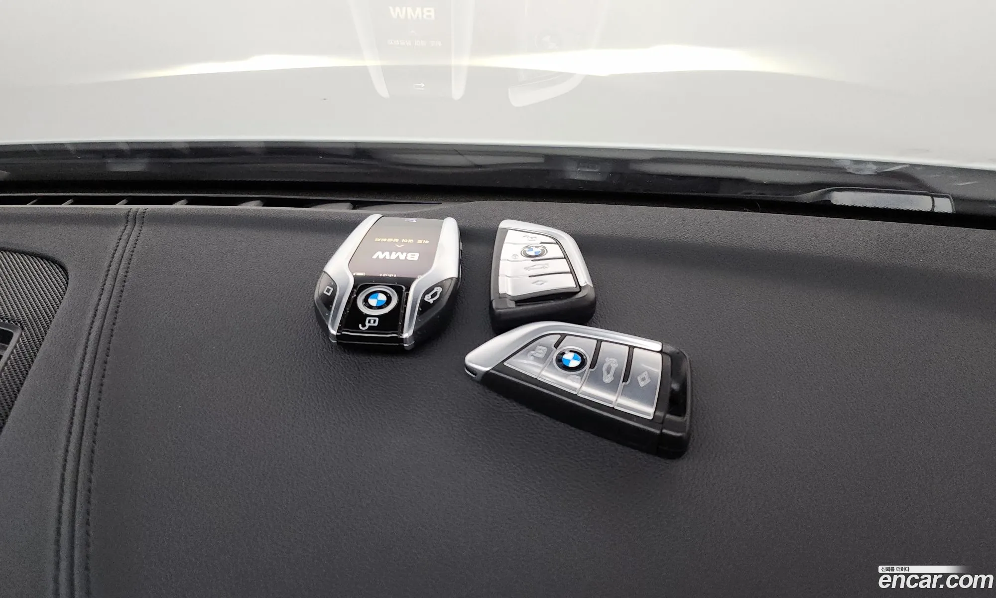 BMW 5 Series 2018 WBAJD9103JWC12384 — 31