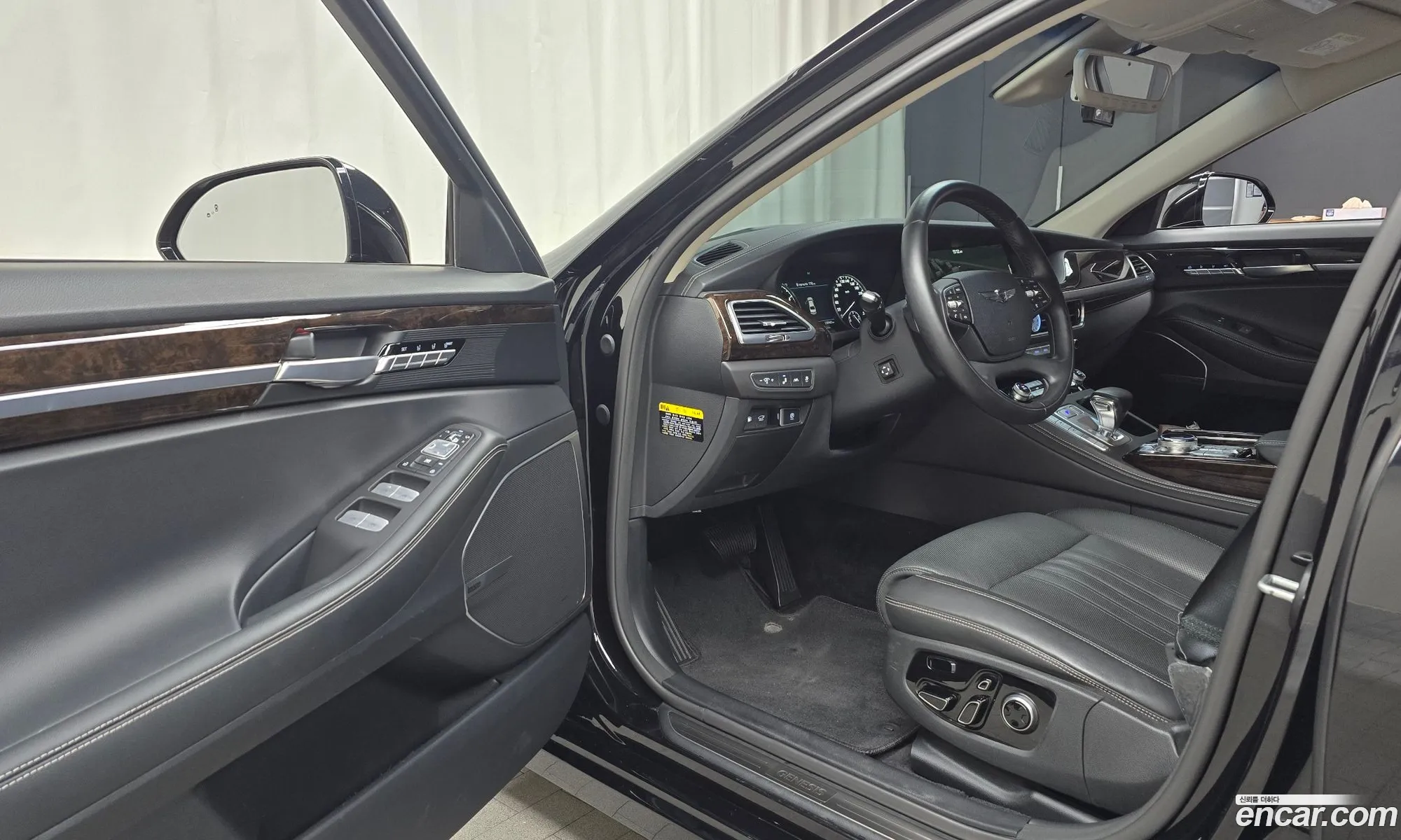 Genesis G90 2021 — 36