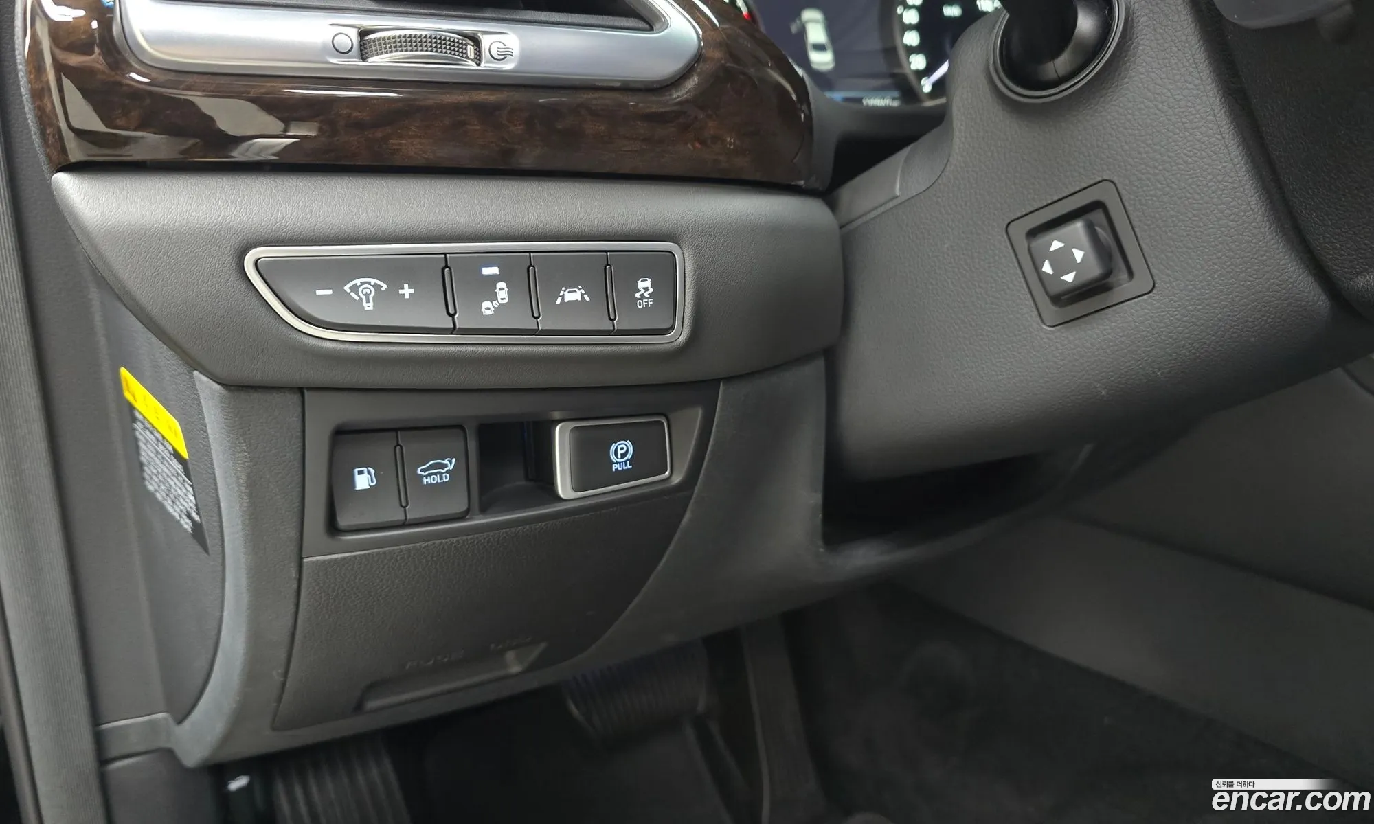 Genesis G90 2021 — 25