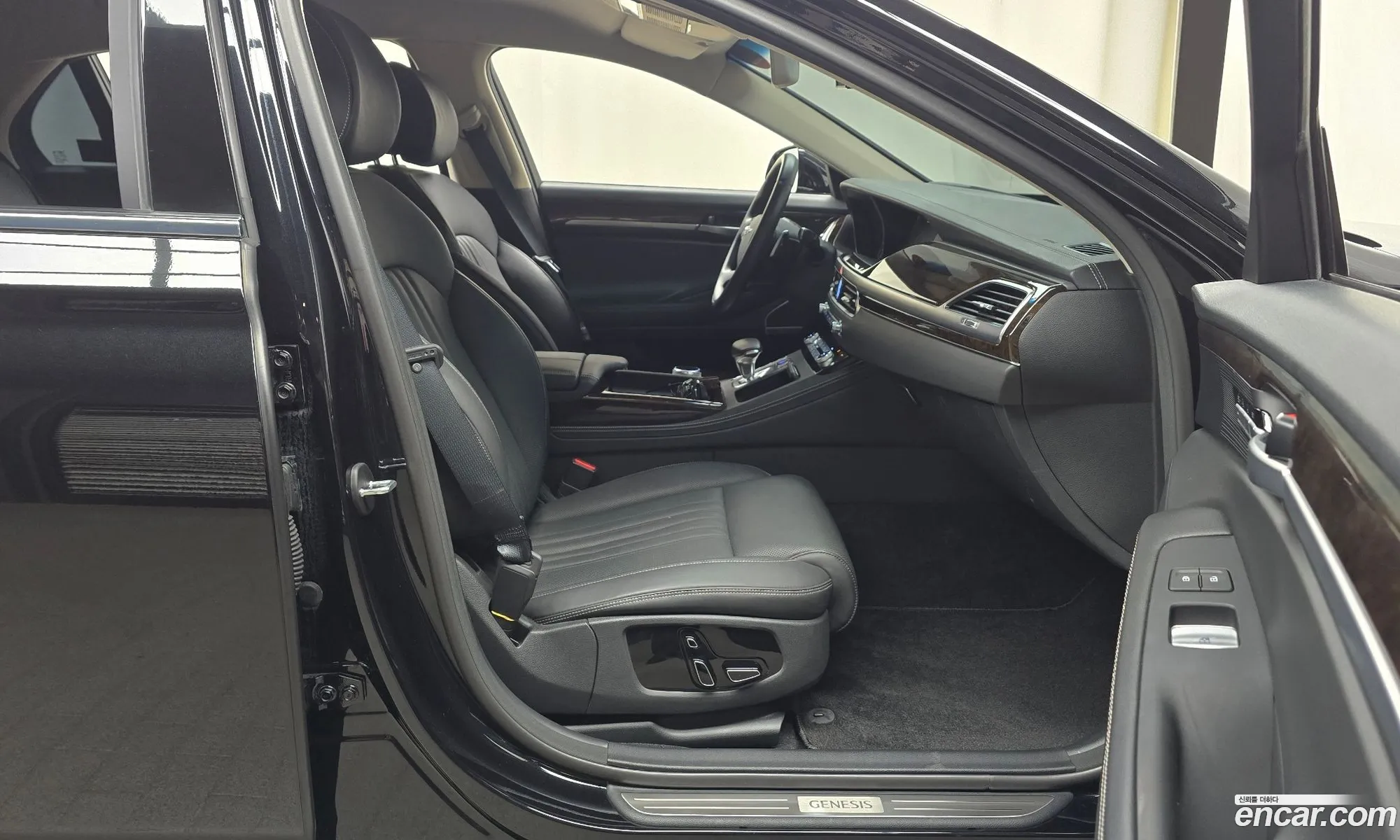 Genesis G90 2021 — 35