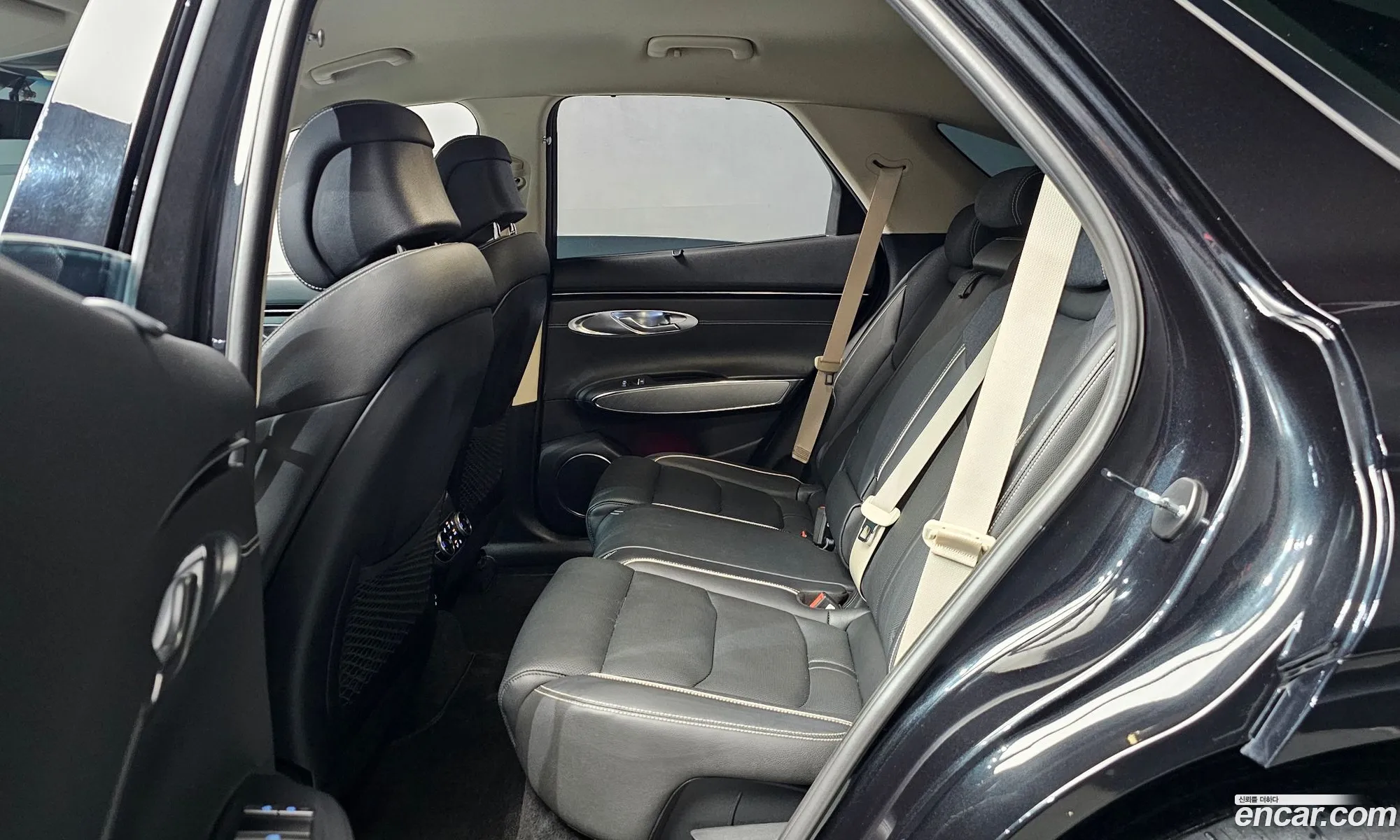 Genesis Electrified GV70 2022 — 21