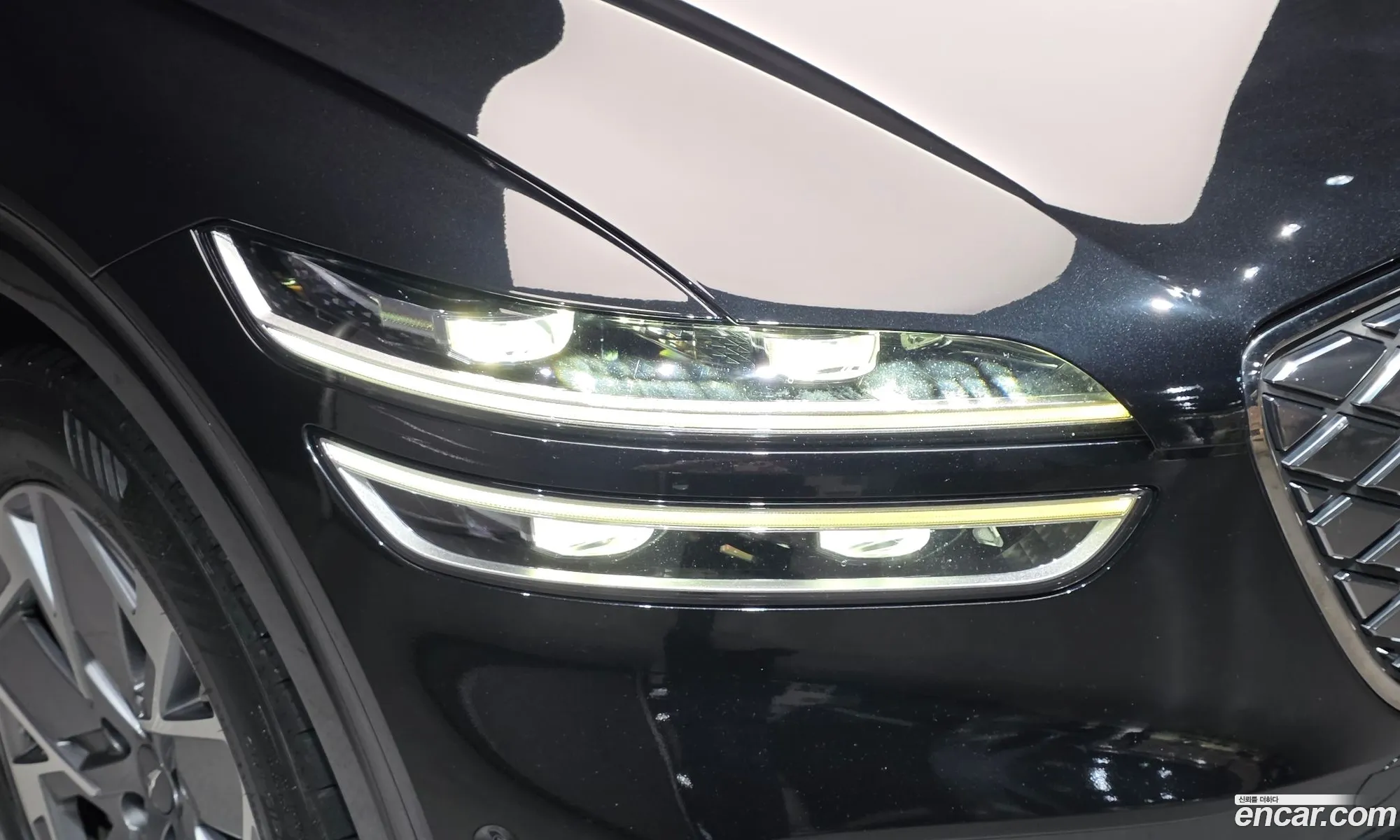 Genesis Electrified GV70 2022 — 5
