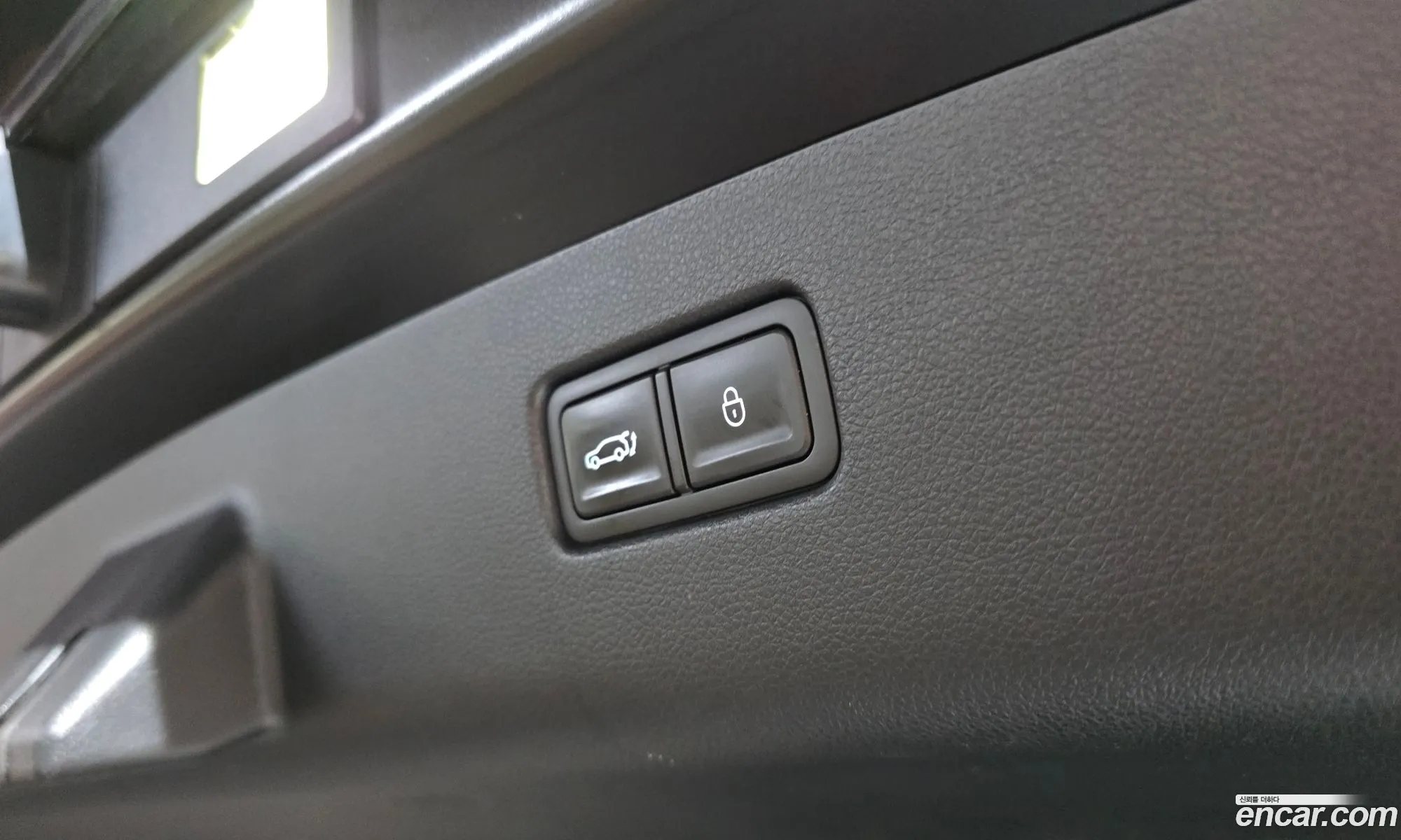 Genesis Electrified GV70 2022 — 20