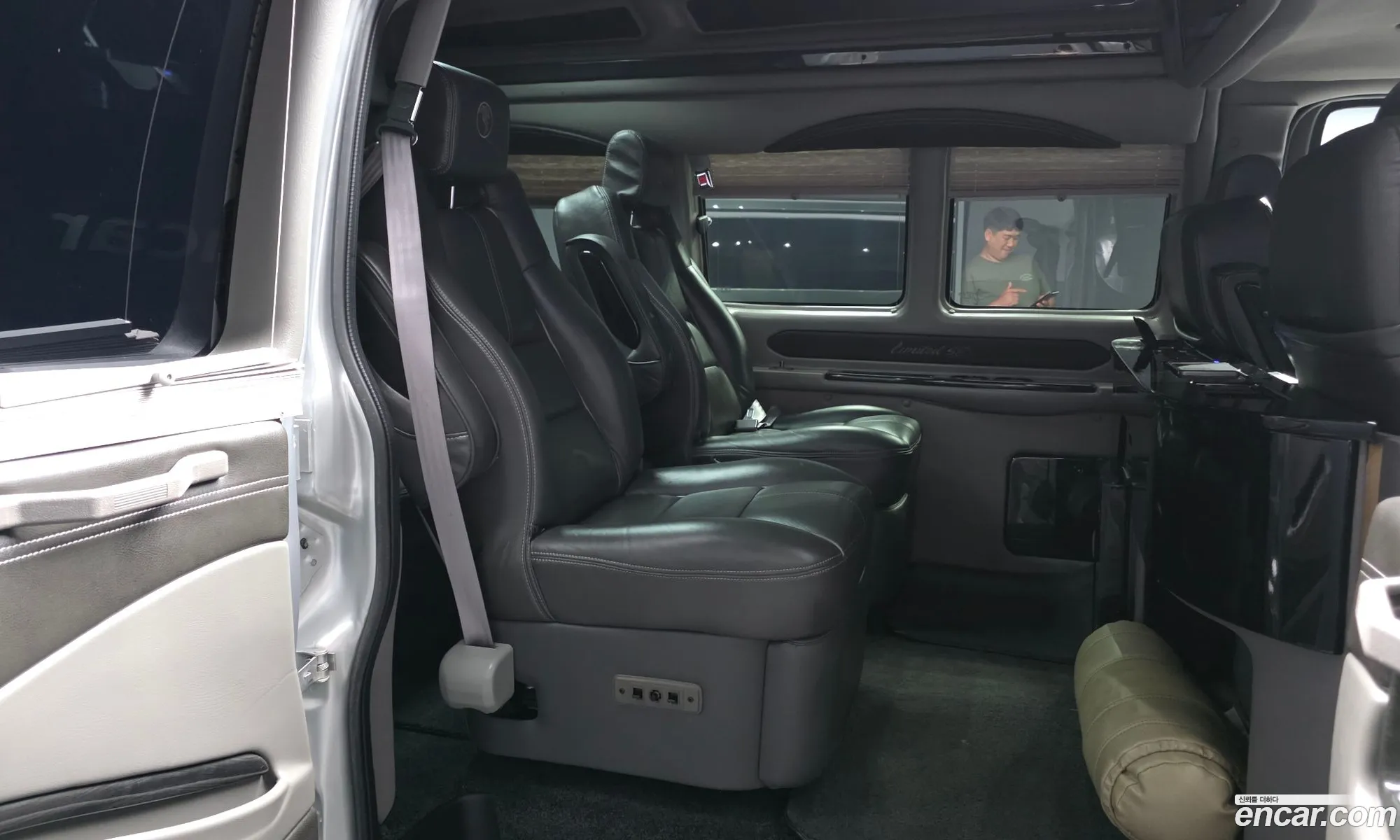 Chevrolet Express Van 2015 1GCWGFCGXF1217799 — 10
