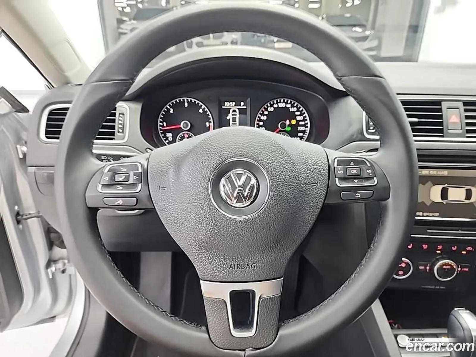 Volkswagen Jetta 2014 — 19