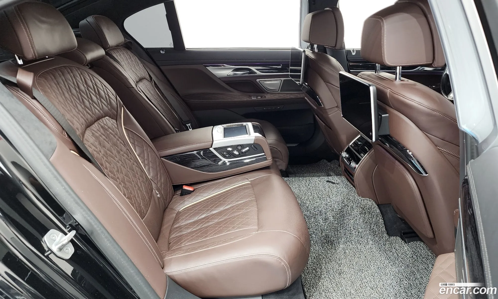 BMW 7 Series 2021 — 38