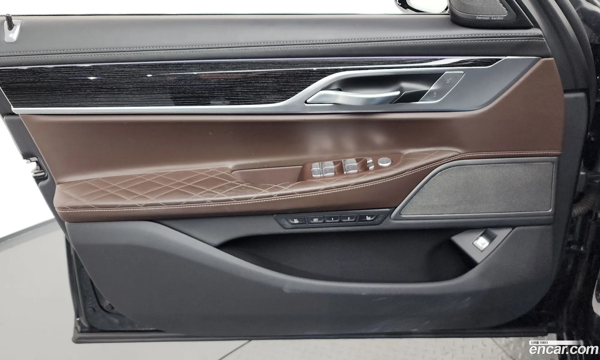 BMW 7 Series 2021 — 8