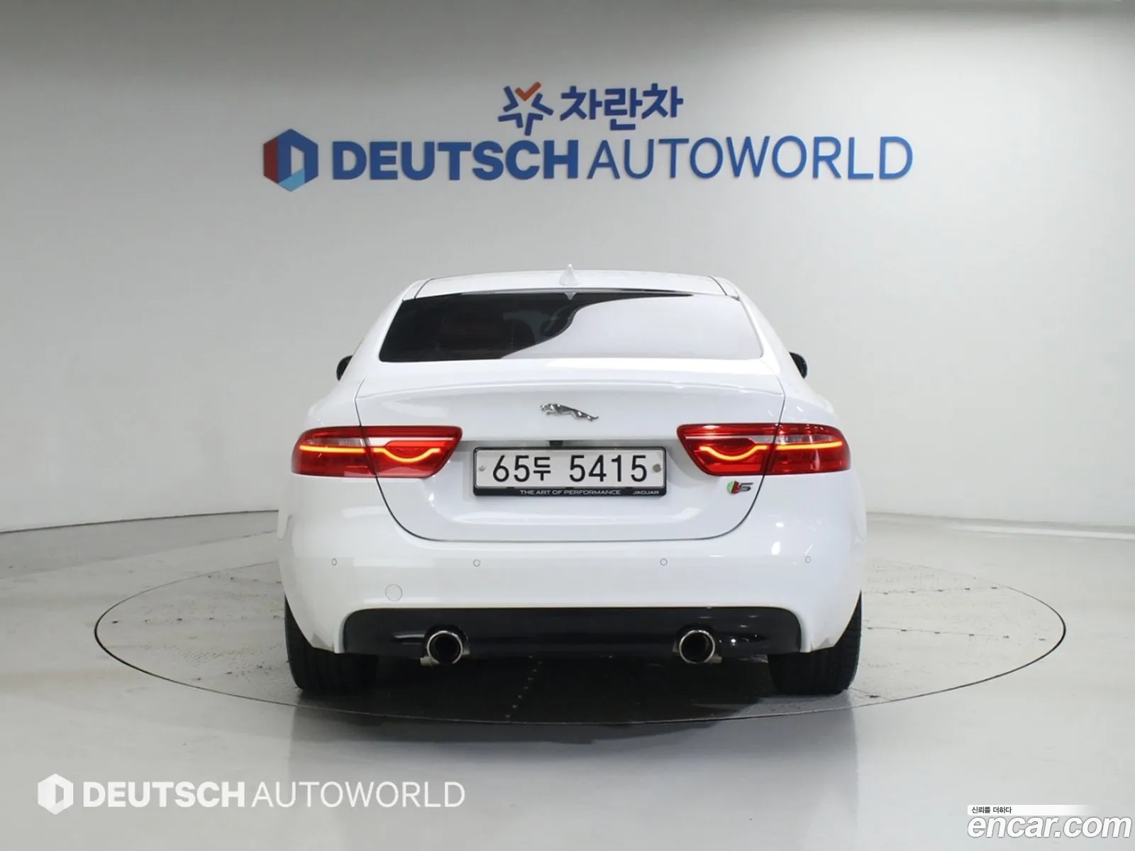 Jaguar XE 2017 — 6