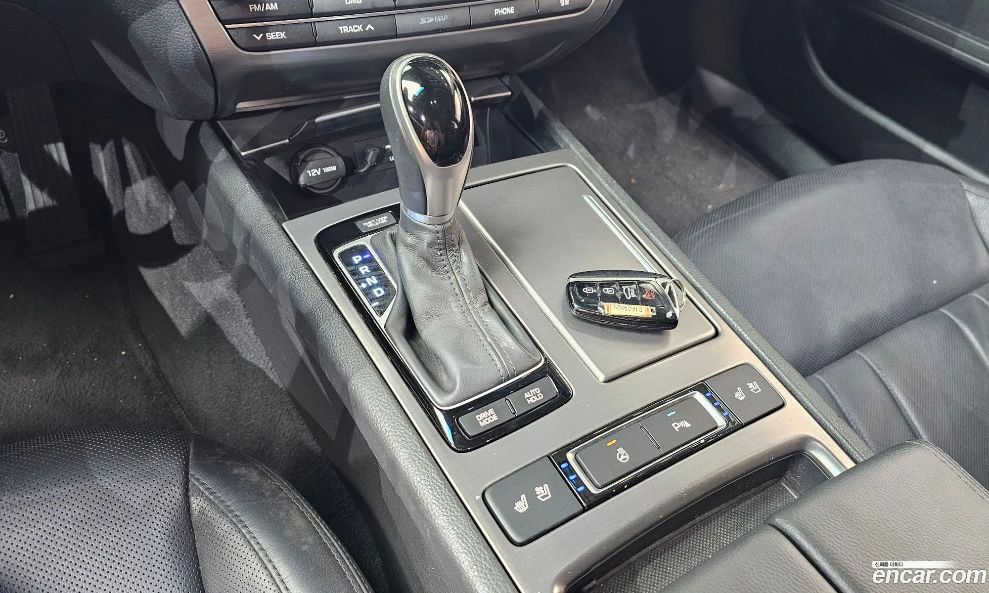 Hyundai Genesis DH 2016 — 12