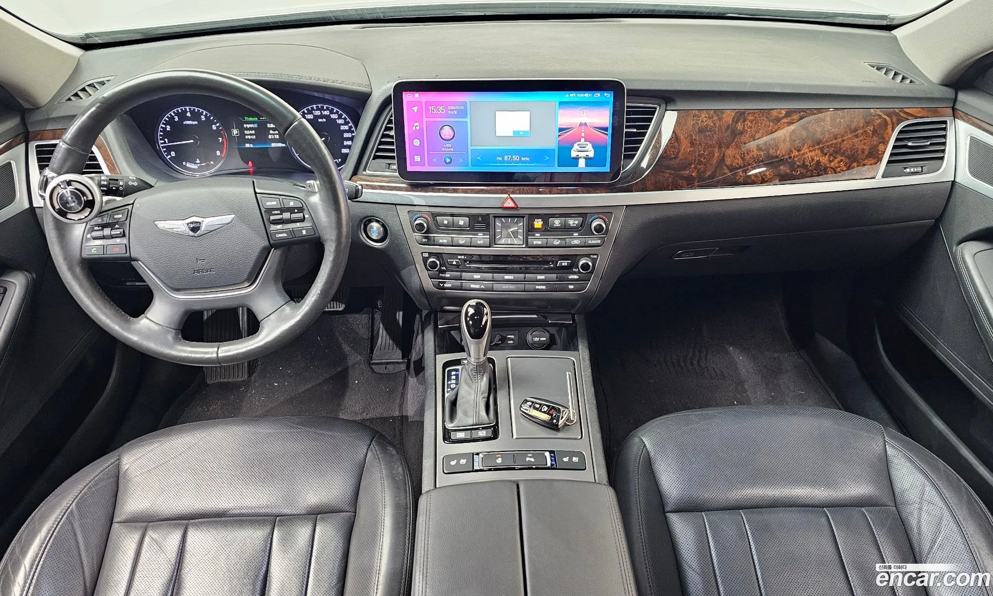 Hyundai Genesis DH 2016 — 14