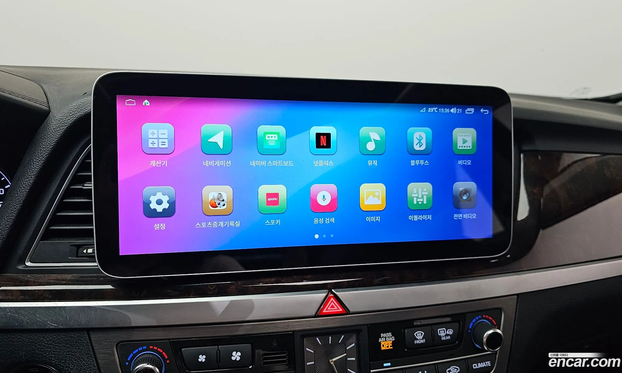 Hyundai Genesis DH 2016 — 18
