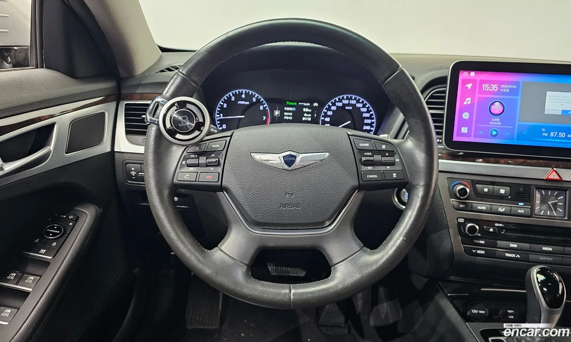 Hyundai Genesis DH 2016 — 21