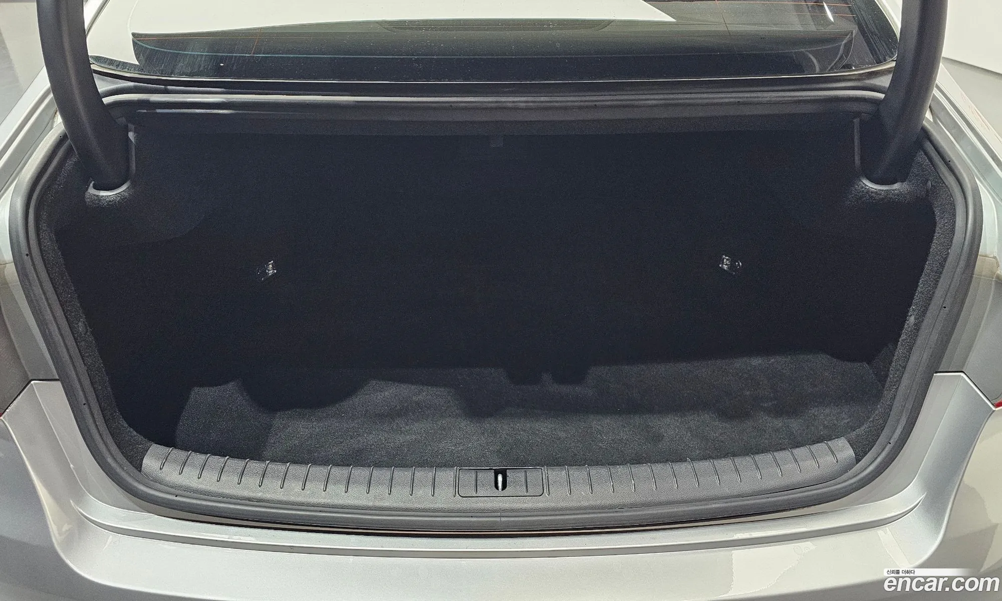 Hyundai Genesis DH 2016 — 33