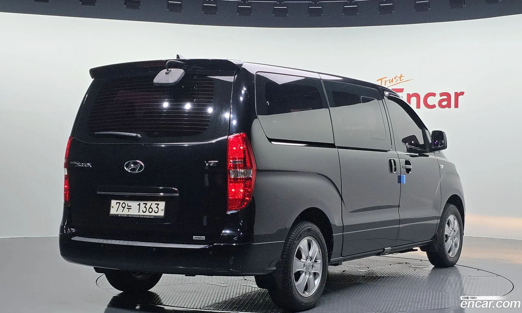 Hyundai Grand Starex 2018 — 27