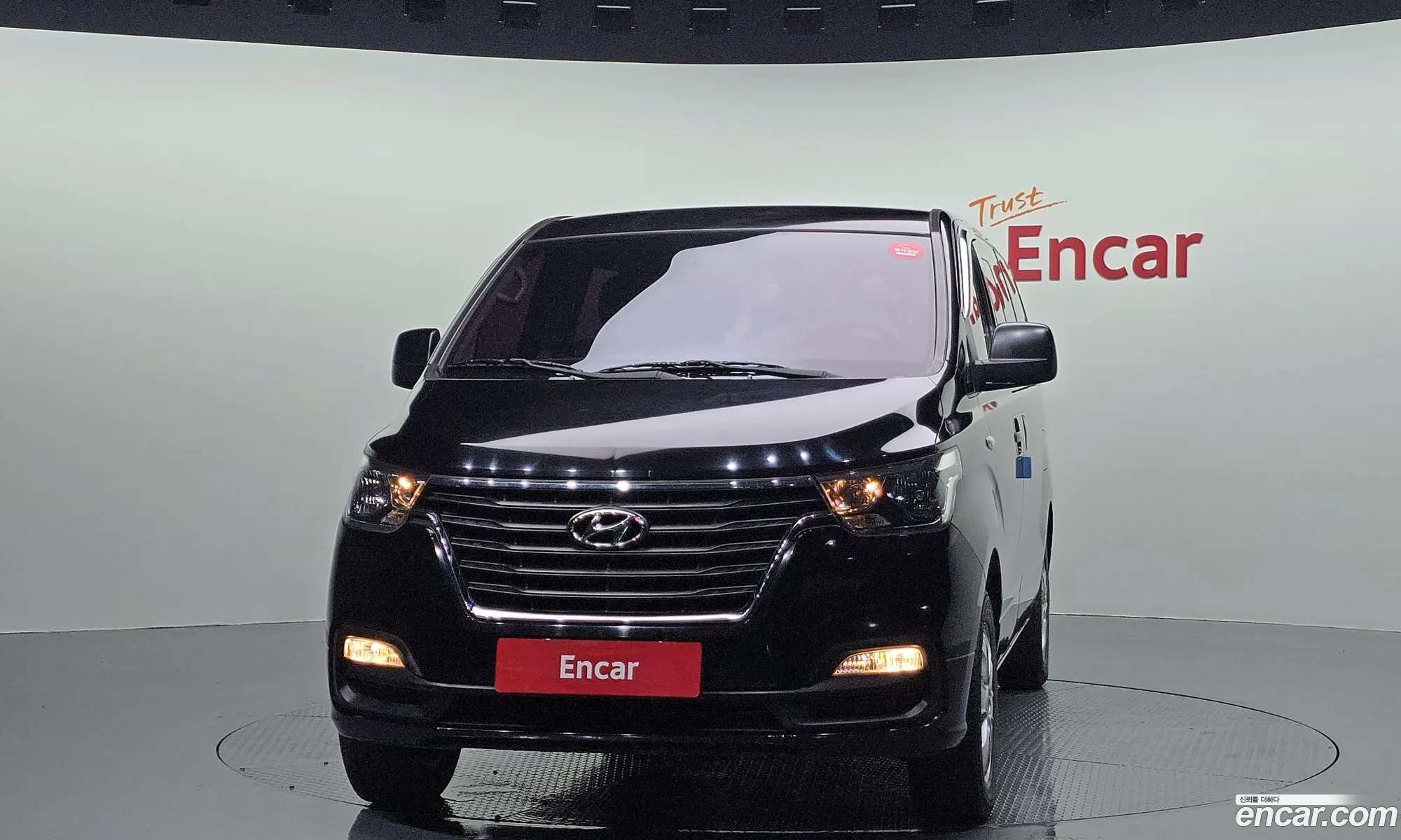 Hyundai Grand Starex 2018 — 12