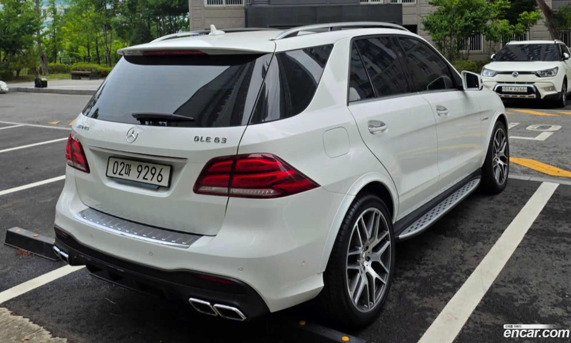 Mercedes-Benz GLE-Class W166 2016 — 2