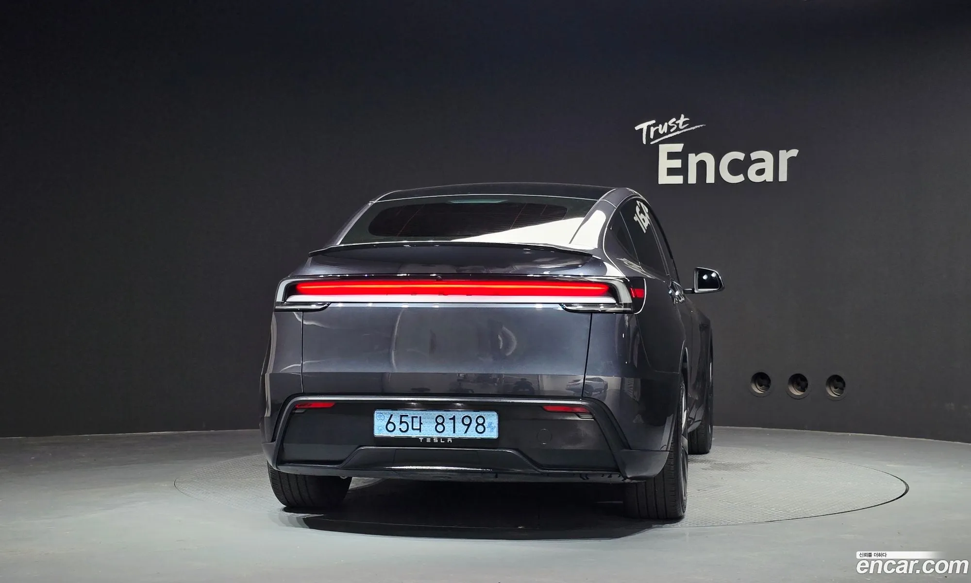 Tesla Model Y 2025 LRWYGCFJ1SC104043 — 7