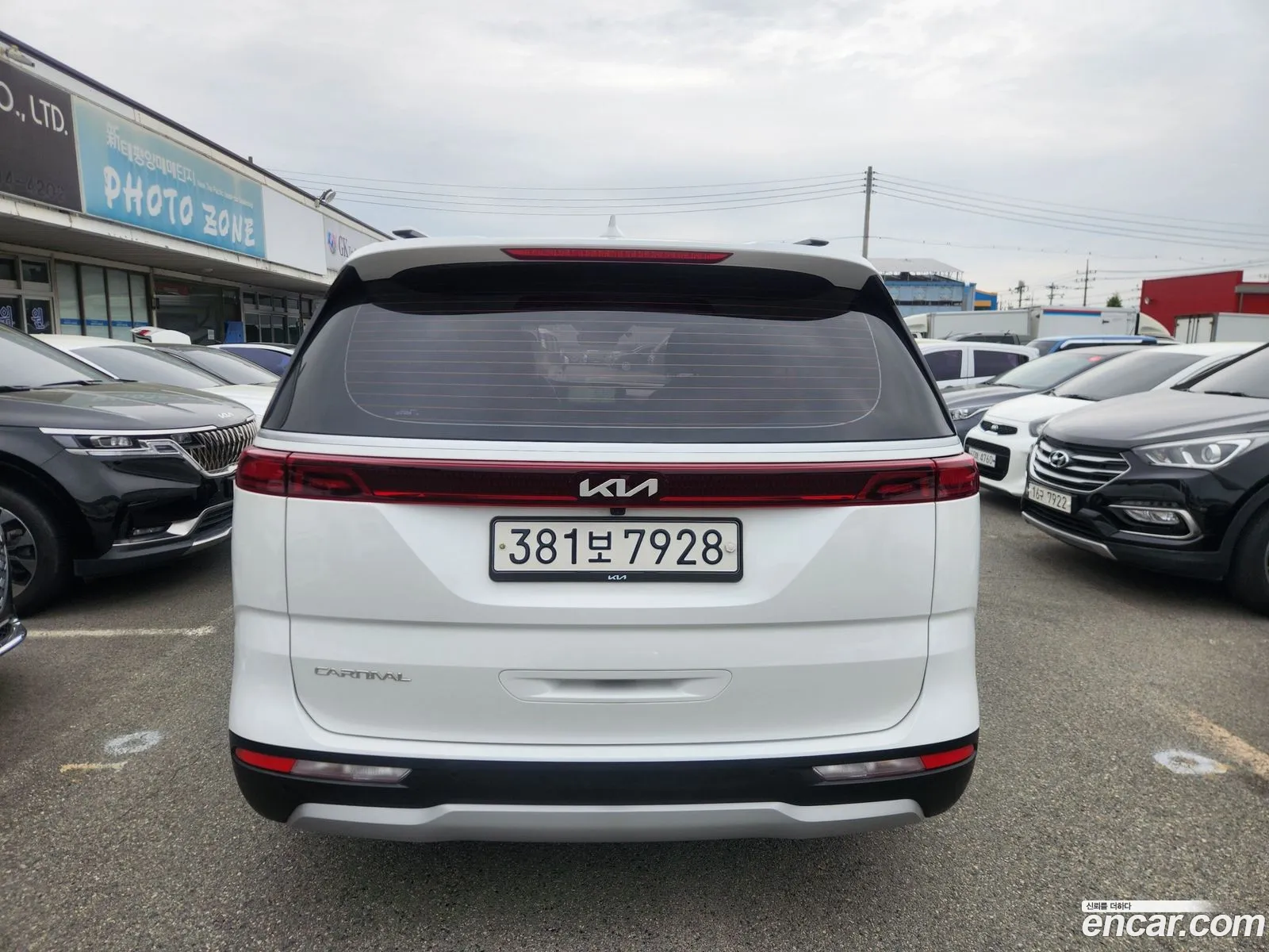 Kia Carnival 2023 — 3