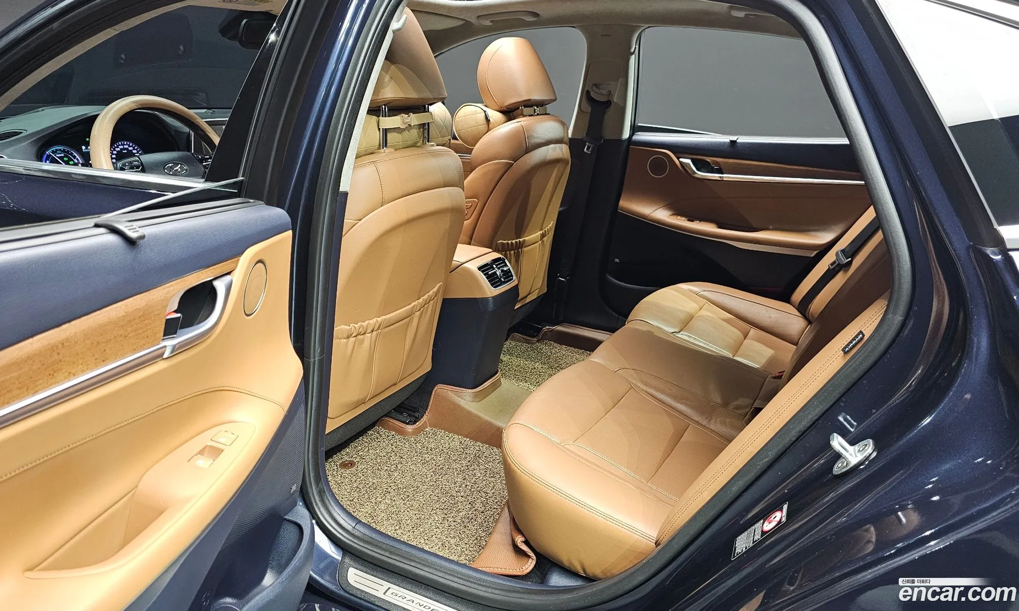 Hyundai Grandeur IG Hybrid 2017 — 8