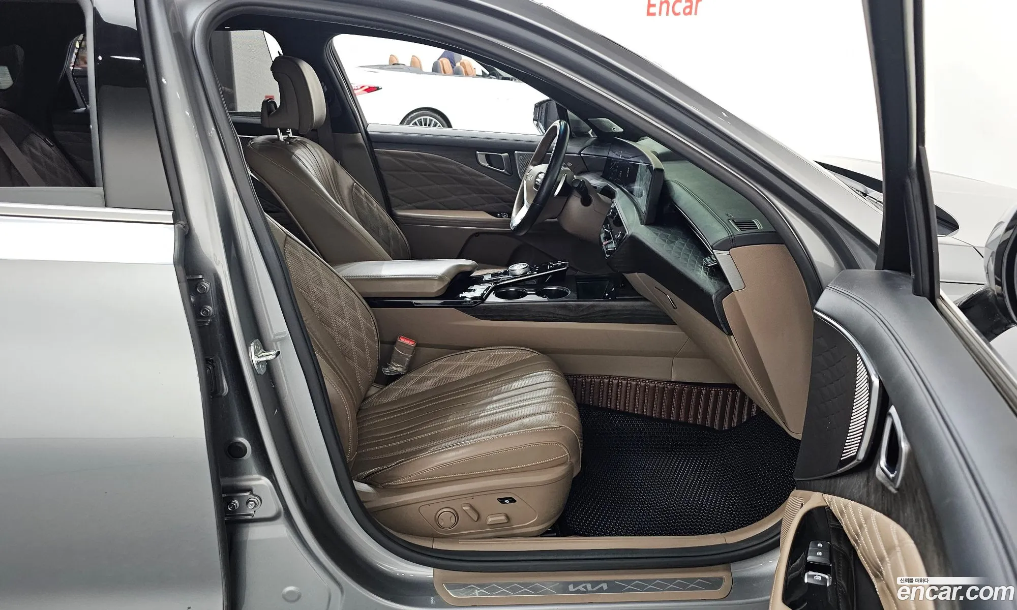 Kia K8 2021 — 30